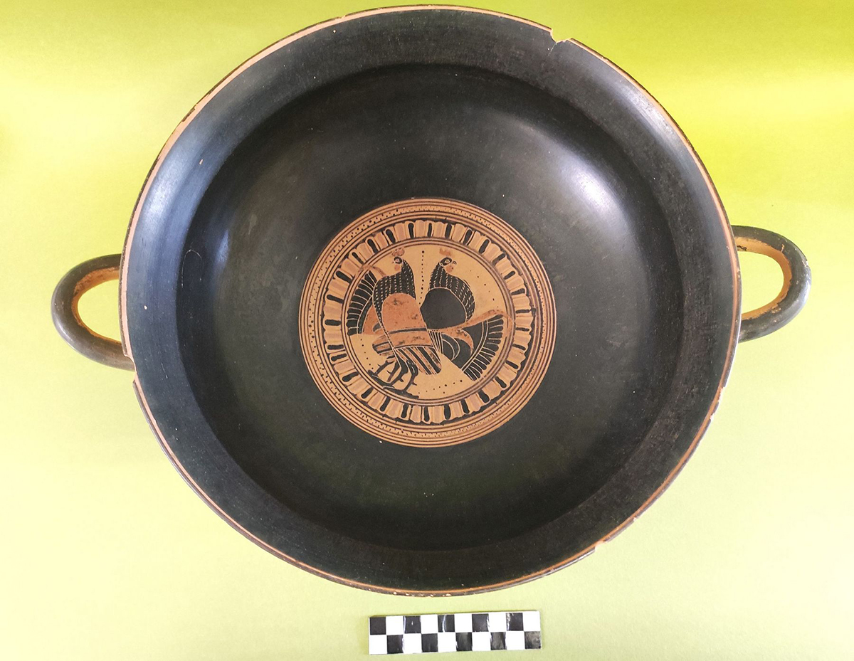 "Công chúa đội vương miện ngược" trong mộ cổ 2.700 tuổi- Ảnh 6. "Công chúa đội vương miện ngược" trong mộ cổ 2.700 tuổi- Ảnh 6.