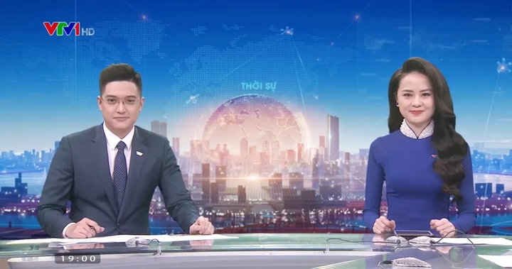 BTV từng là ‘cô gái thời tiết’ nổi tiếng, giờ dẫn Thời sự 19h của VTV- Ảnh 1.