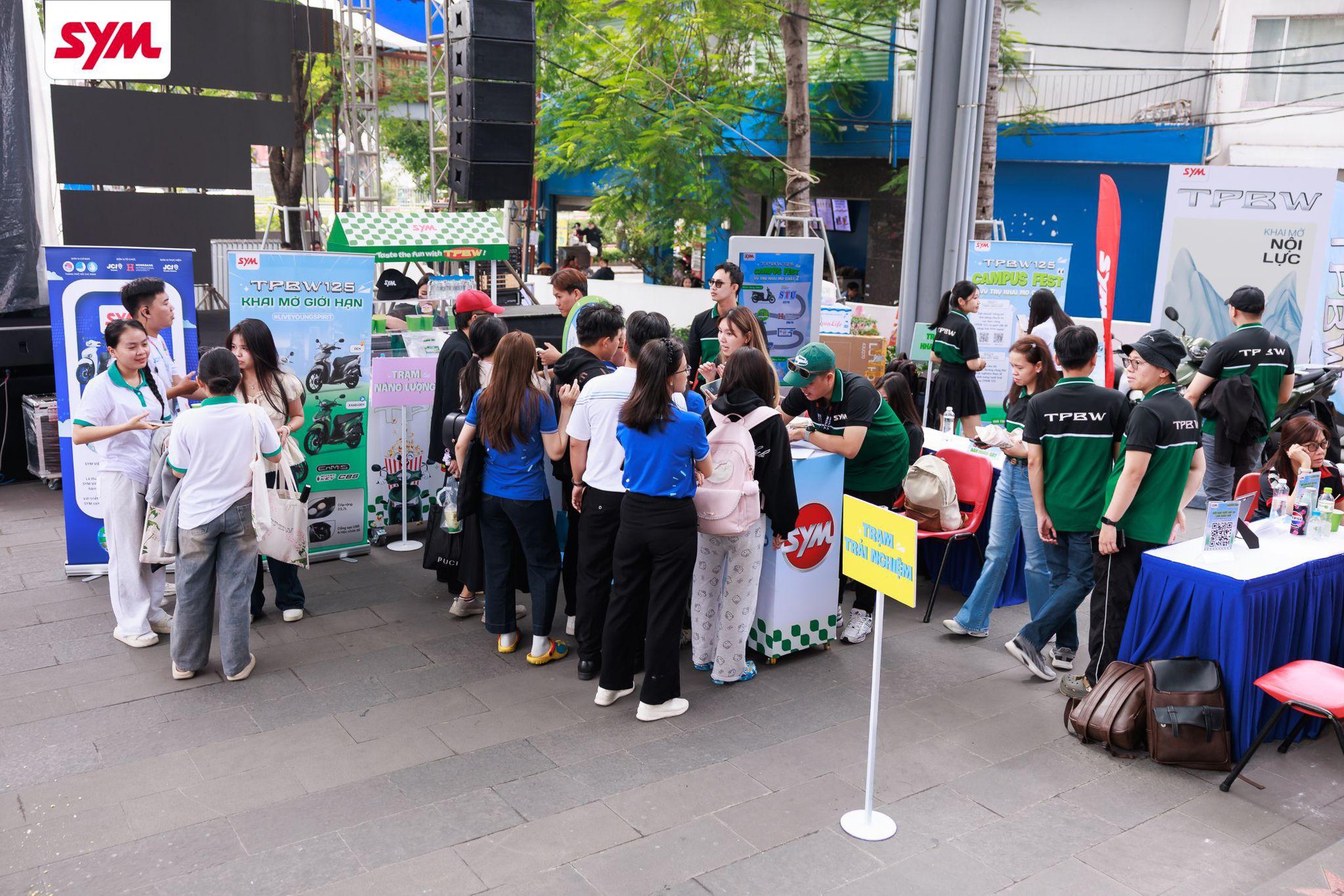 TPBW Campus Fest: Bùng nổ tinh thần khai mở giới hạn tại hàng loạt trường Đại học- Ảnh 2.