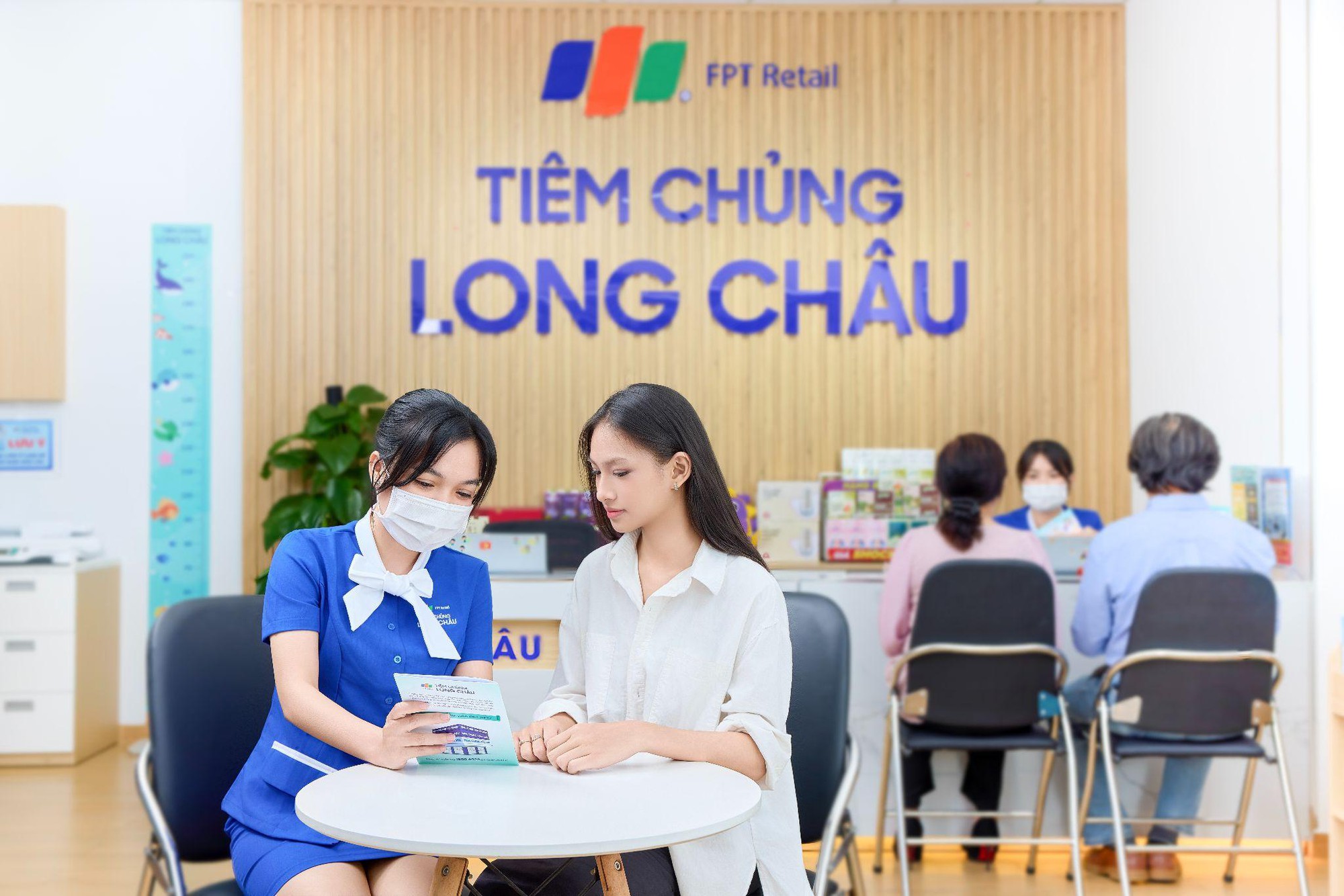Lần đầu tiên bộ ba “anh trai” quy tụ trong một chiến dịch nâng cao nhận thức bảo vệ sức khỏe cộng đồng- Ảnh 2. Lần đầu tiên bộ ba “anh trai” quy tụ trong một chiến dịch nâng cao nhận thức bảo vệ sức khỏe cộng đồng- Ảnh 2.