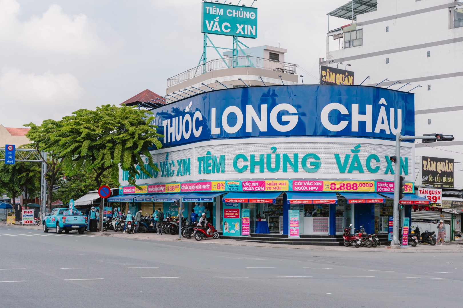 Lần đầu tiên bộ ba “anh trai” quy tụ trong một chiến dịch nâng cao nhận thức bảo vệ sức khỏe cộng đồng- Ảnh 4. Lần đầu tiên bộ ba “anh trai” quy tụ trong một chiến dịch nâng cao nhận thức bảo vệ sức khỏe cộng đồng- Ảnh 4.