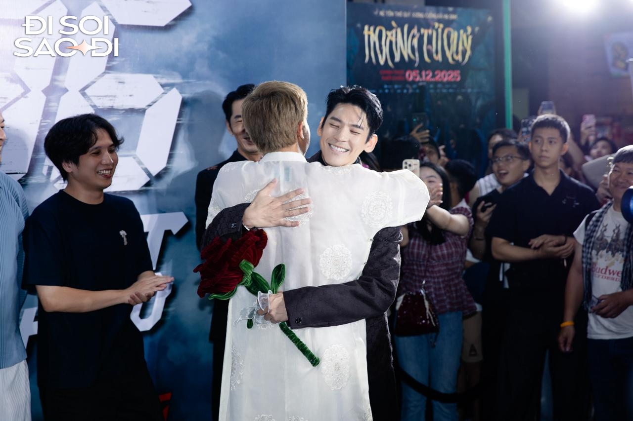 Thảm đỏ HOT nhất hôm nay: Tiểu Vy - Thiên Ân đẹp sang quá thể, tài tử xứ Đài tỏa sáng với nụ cười má lúm- Ảnh 14.