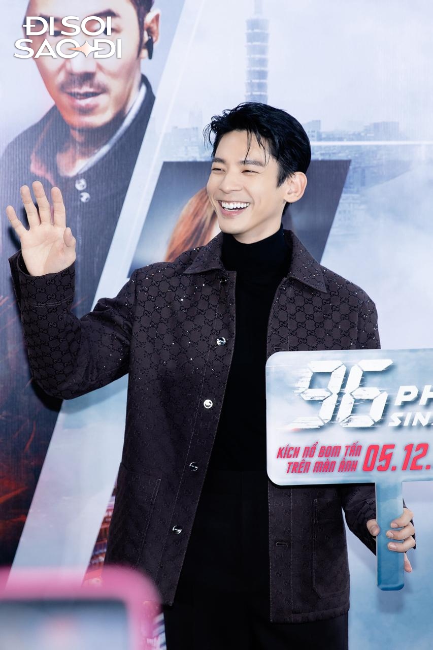 Thảm đỏ HOT nhất hôm nay: Tiểu Vy - Thiên Ân đẹp sang quá thể, tài tử xứ Đài tỏa sáng với nụ cười má lúm- Ảnh 6.