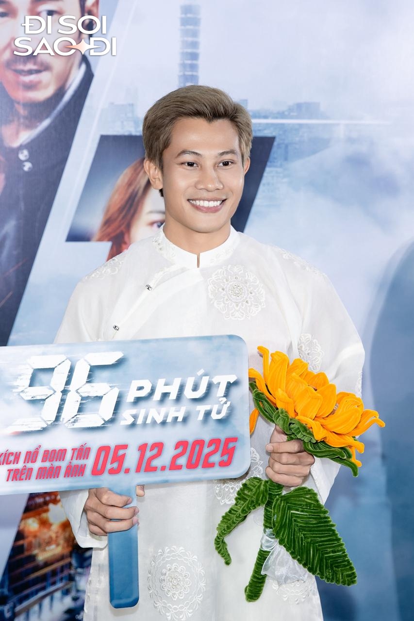 Thảm đỏ HOT nhất hôm nay: Tiểu Vy - Thiên Ân đẹp sang quá thể, tài tử xứ Đài tỏa sáng với nụ cười má lúm- Ảnh 11.