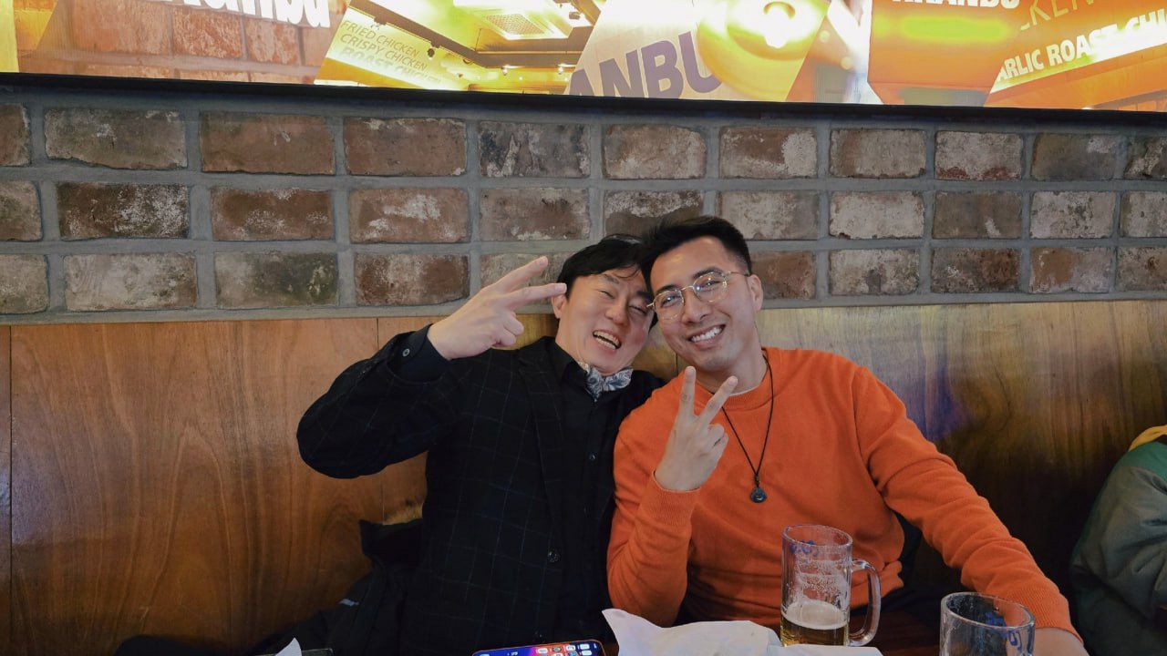 Người có mối quan hệ "khủng" với 1 nhân vật quyền lực Hàn Quốc, gặp gỡ thế lực tạo nên ông hoàng triệu bản- Ảnh 2.