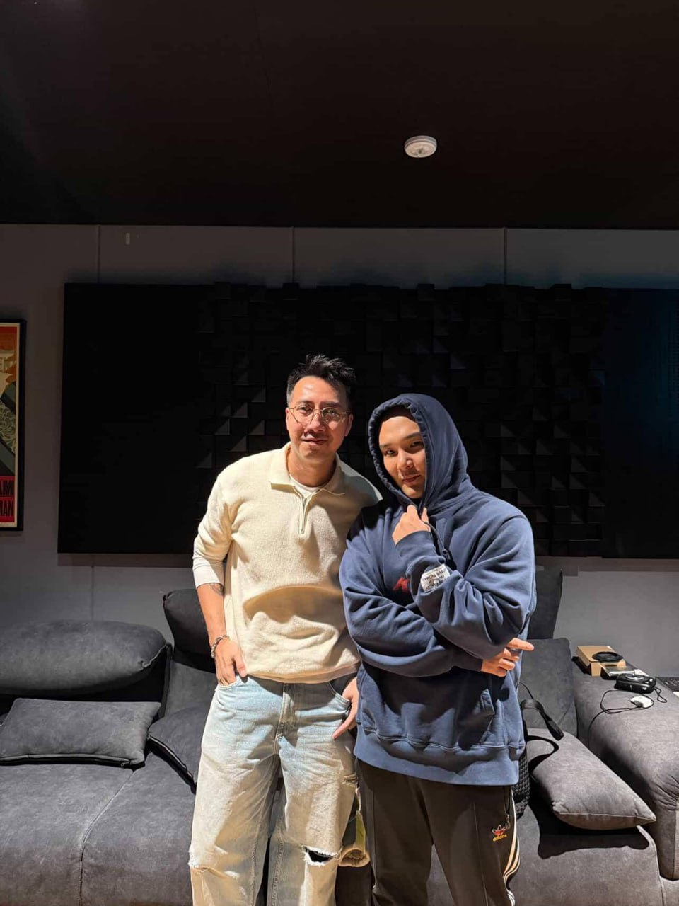 Người có mối quan hệ "khủng" với 1 nhân vật quyền lực Hàn Quốc, gặp gỡ thế lực tạo nên ông hoàng triệu bản- Ảnh 3.