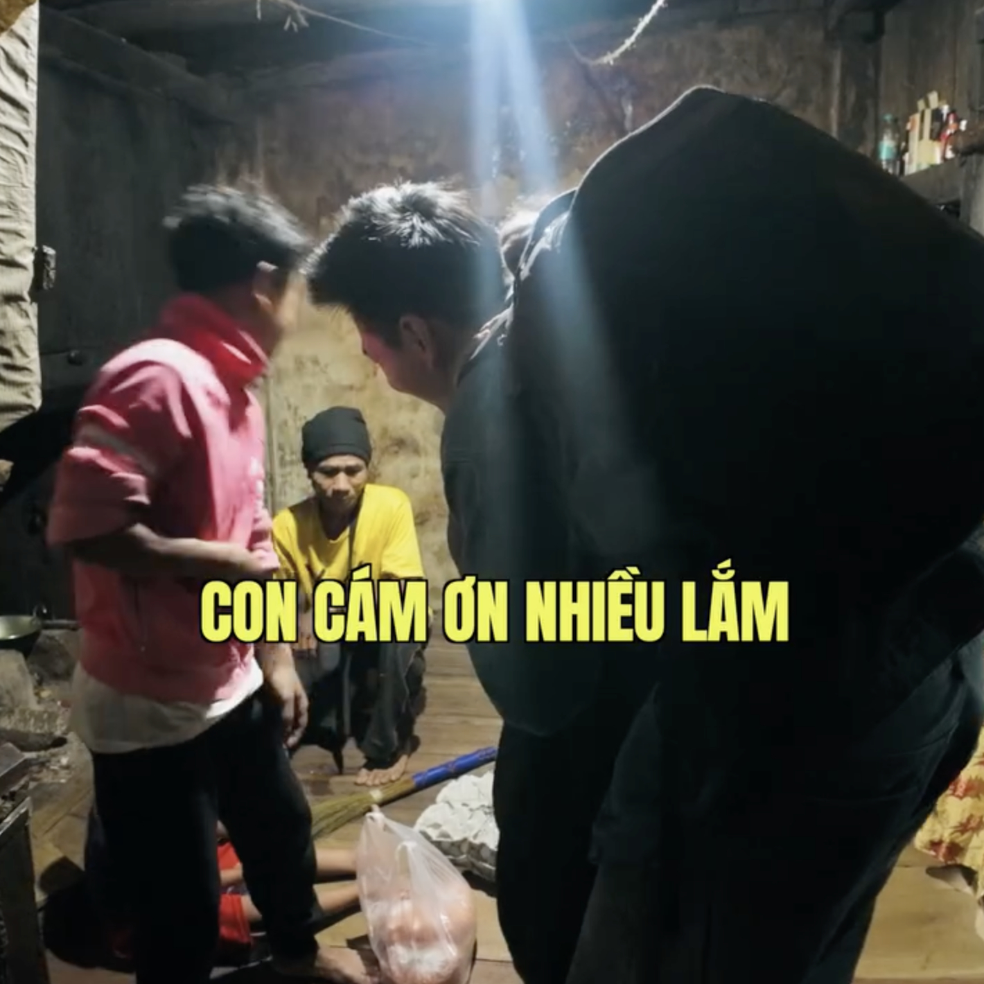 Vì sao Khoai Lang Thang luôn được bênh vực?- Ảnh 4.