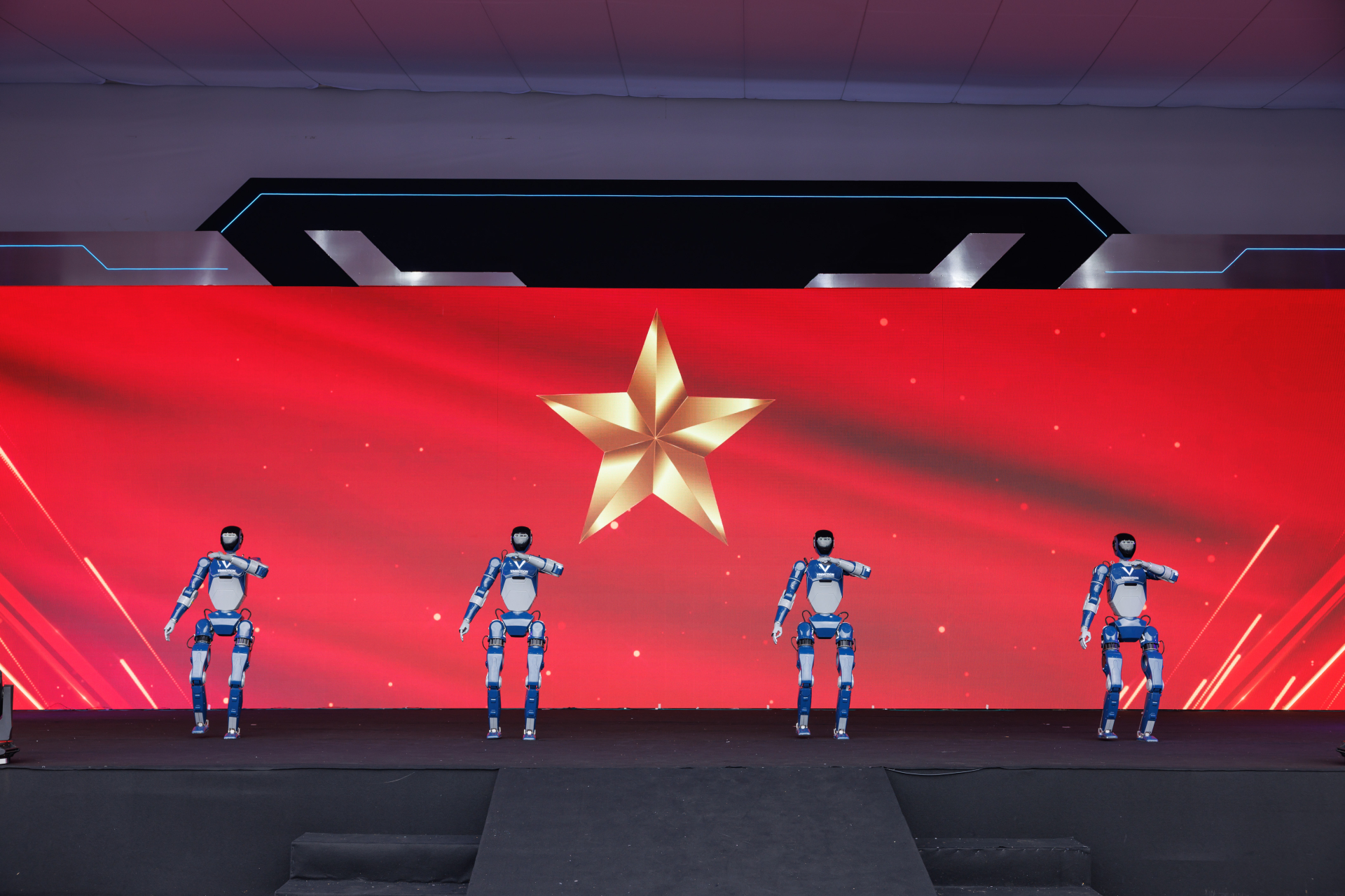 Thông tin mới nhất về robot do Tập đoàn Vingroup sản xuất- Ảnh 4.