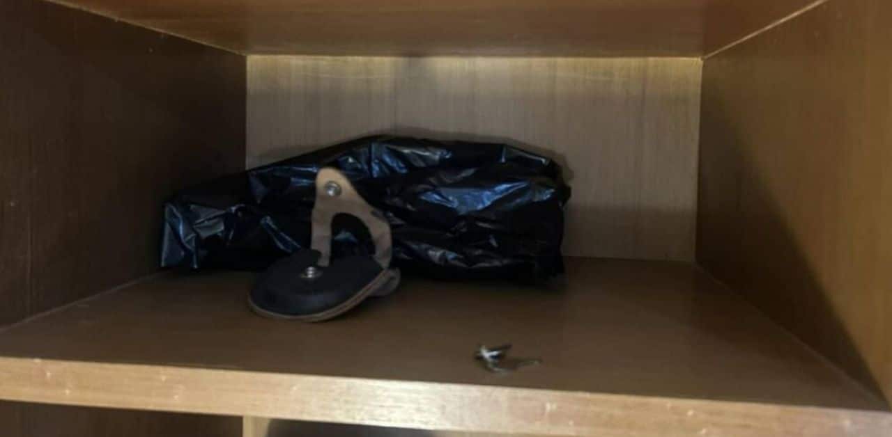 Người đàn ông tử vong ở khách sạn trong tư thế khó hiểu, cảnh sát cũng chưa đưa ra kết luận- Ảnh 2. Người đàn ông tử vong ở khách sạn trong tư thế khó hiểu, cảnh sát cũng chưa đưa ra kết luận- Ảnh 2.