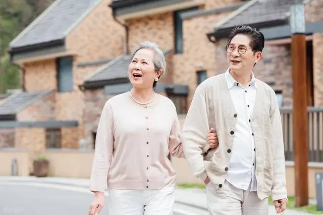 Khi một người lớn tuổi trong nhà đã ở tuổi 80, gia đình nên tránh làm 4 điều sau đây - biết điều này sớm sẽ mang lại nhiều lợi ích- Ảnh 8.