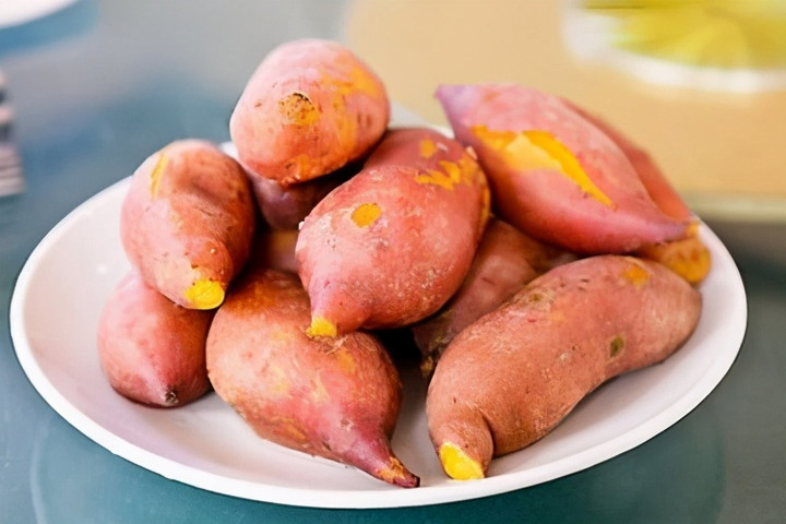 Lý do ăn khoai lang vào bữa sáng hại nhiều hơn lợi- Ảnh 1.