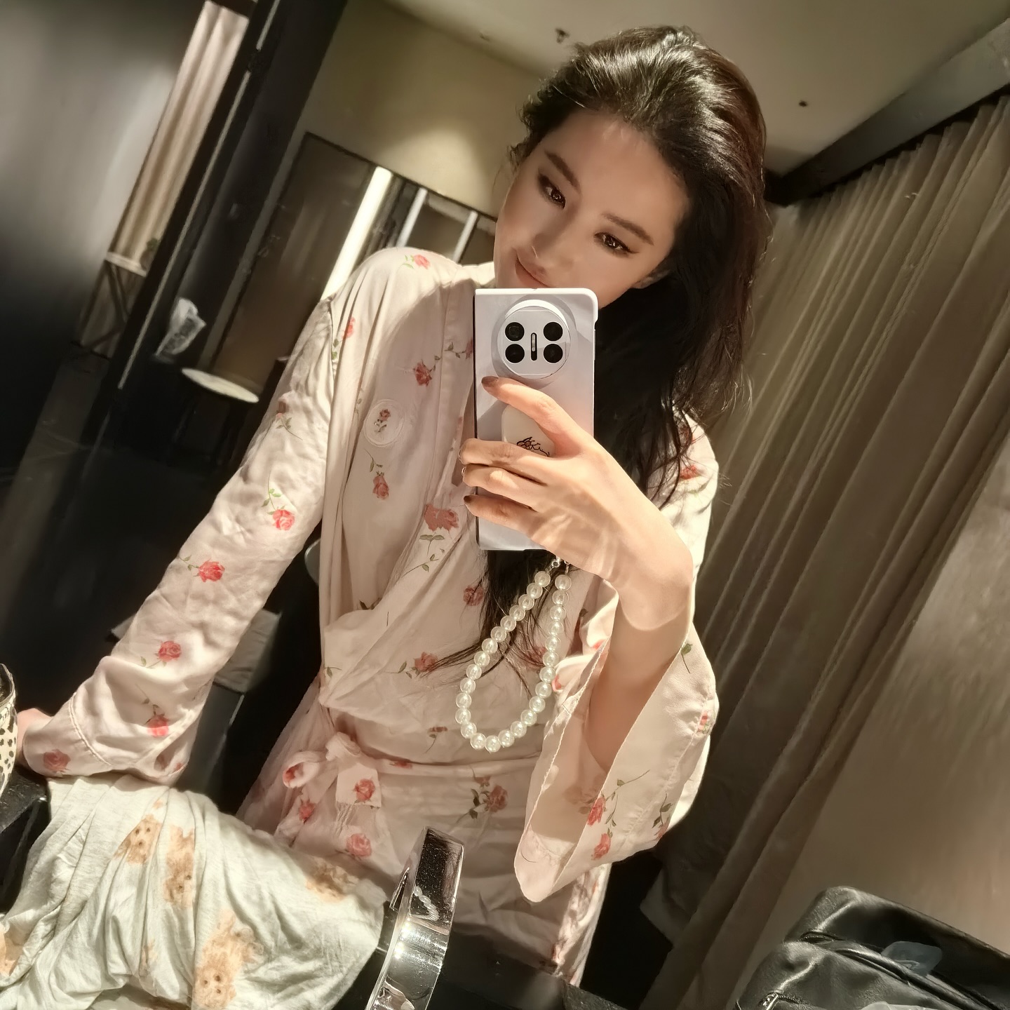 Khoảnh khắc khó tin của Lưu Diệc Phi năm 30 tuổi- Ảnh 16.