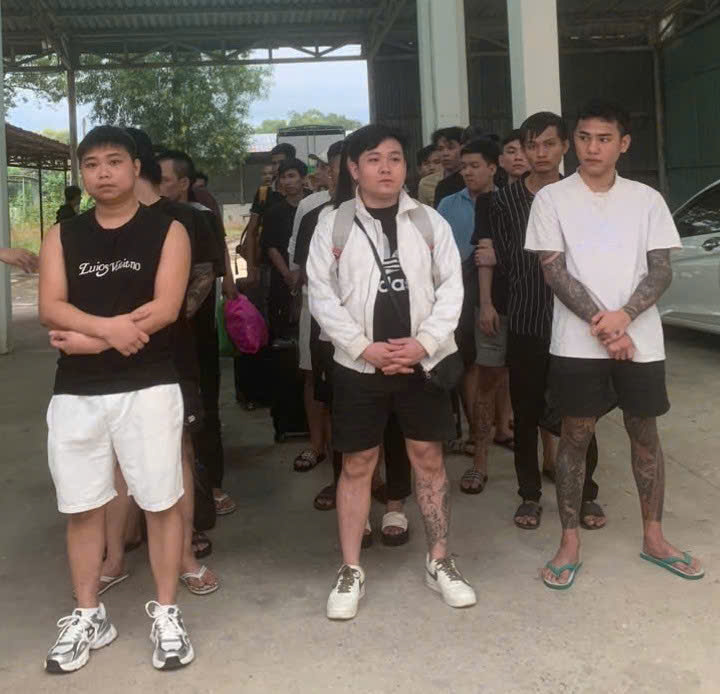 Ổ nhóm lừa đảo khiến 500 người Việt sập bẫy với số tiền gần 140 tỷ đồng, một bà mẹ đơn thân ở Hà Nội mất 27 tỷ đồng- Ảnh 2.