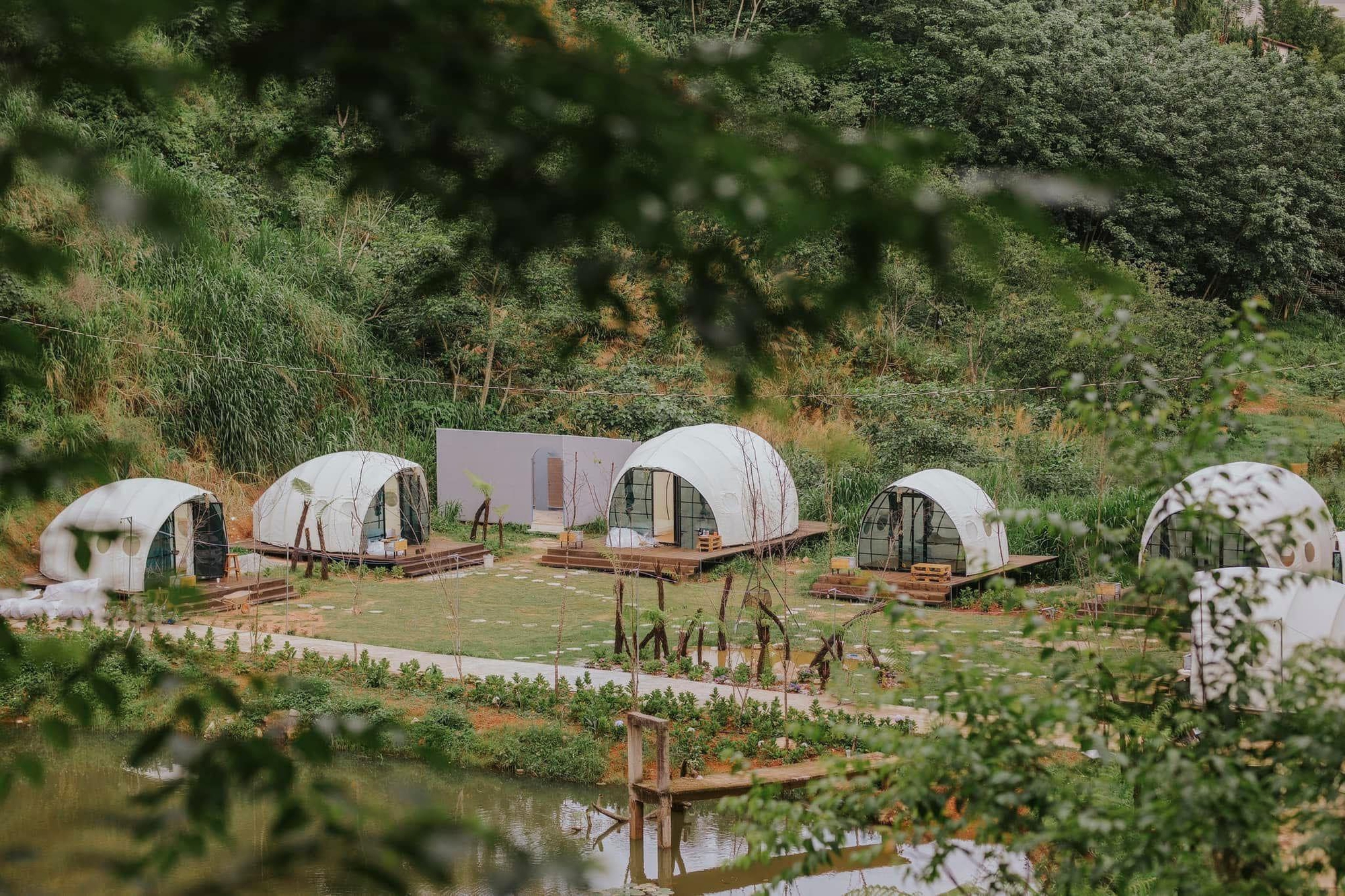 1 điểm du lịch lọt được tìm kiếm nhiều nhất trên Google 2025: Tiểu Paris ở nơi lưng chừng núi, khách Việt, khách Tây đều mê tít- Ảnh 4.