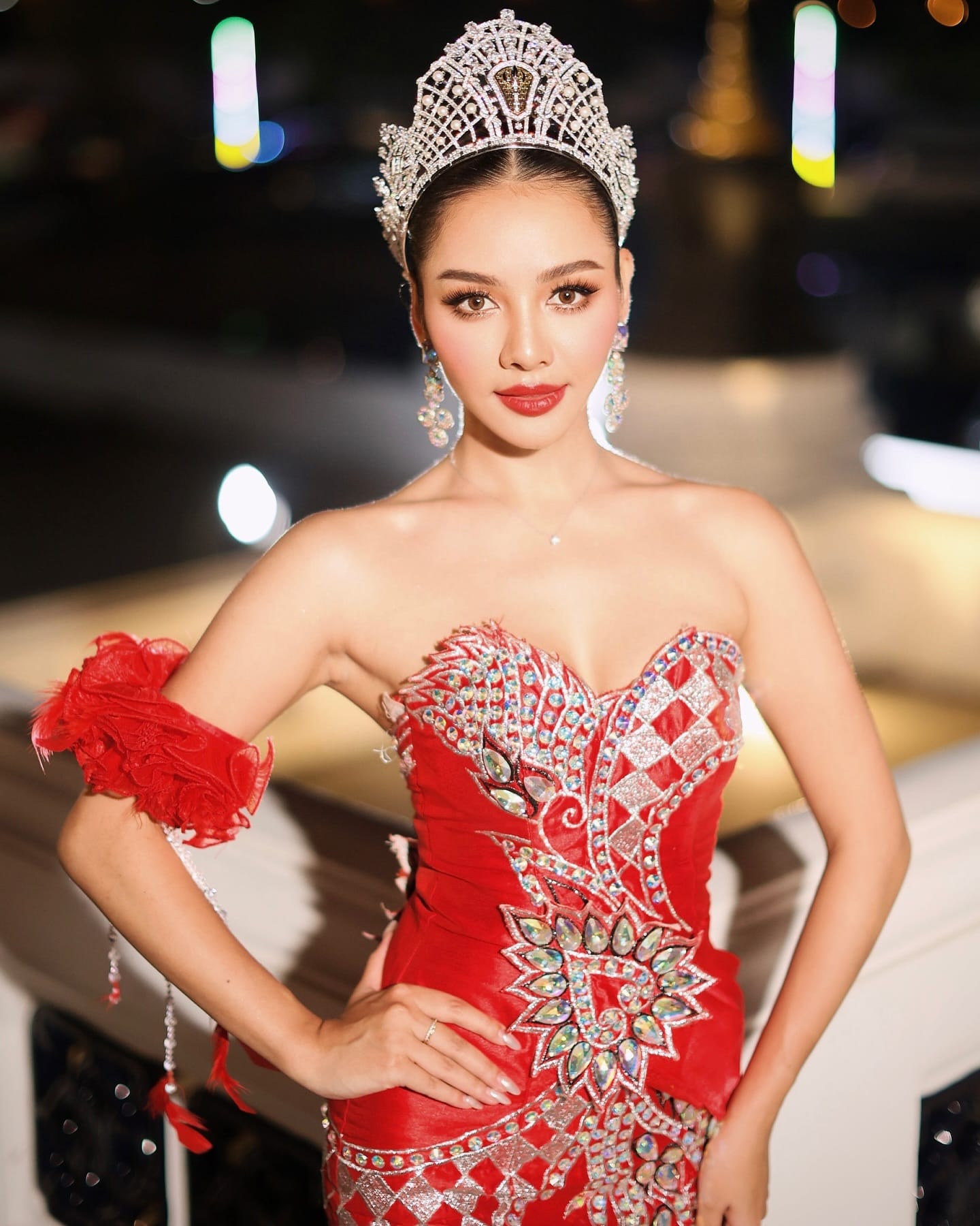 Lộ diện 11 hoa hậu, á hậu Thái Lan cầm biển dẫn đoàn ở lễ khai mạc SEA Games 33- Ảnh 7.