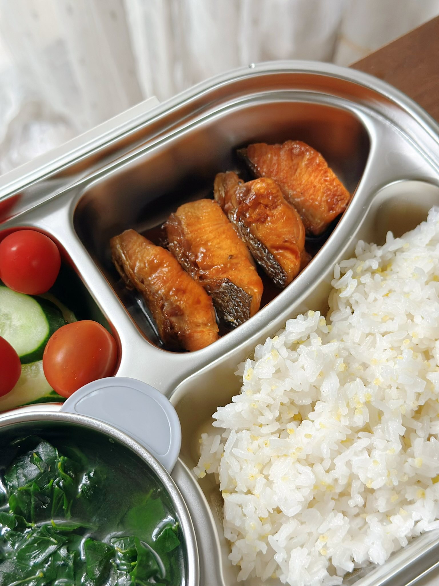 2 em bé hôm nào cũng háo hức, mong đợi đến giờ nghỉ trưa để khám phá bí mật "hôm nay mẹ cho ăn món gì"?- Ảnh 15.