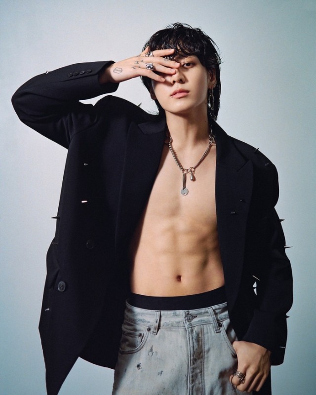 Cả Hàn Quốc phát điên vì cặp đôi này: Đỉnh lưu toàn cầu cưng bạn gái như công chúa, đang nhập ngũ cũng làm điều ngoại lệ cho nàng- Ảnh 3.