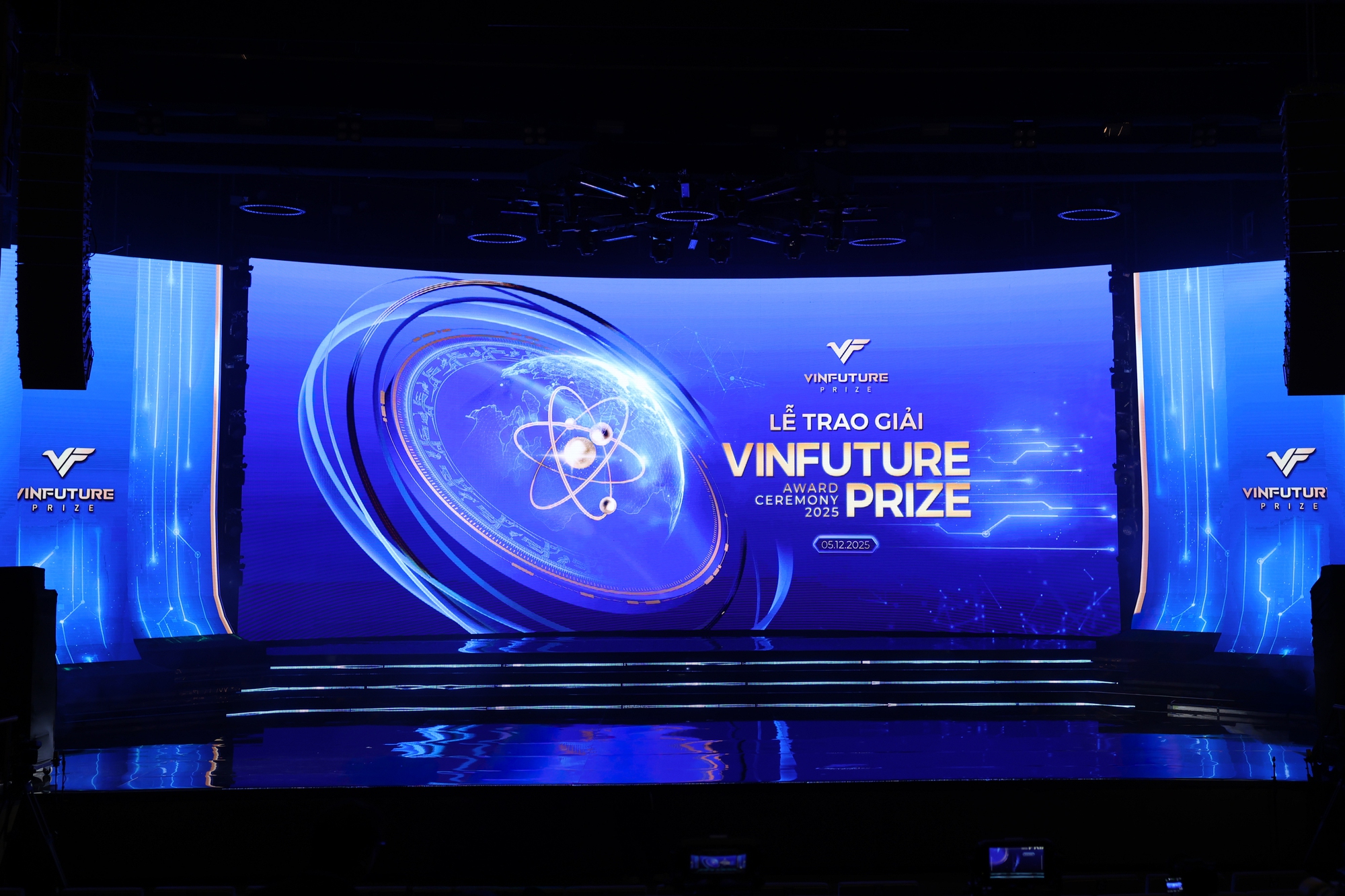 Lễ trao Giải thưởng Khoa học Công nghệ thường niên toàn cầu VinFuture 2025 bắt đầu- Ảnh 5.