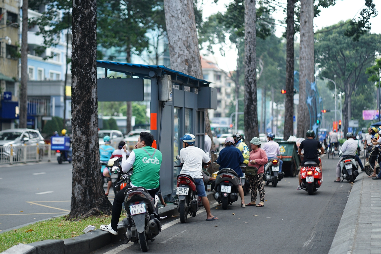 Hiện trường vụ cháy quán ăn ở TP.HCM khiến 4 người tử vong: Mặt tiền bị che kín, lối thoát hiểm gần như bị “khóa”- Ảnh 6.