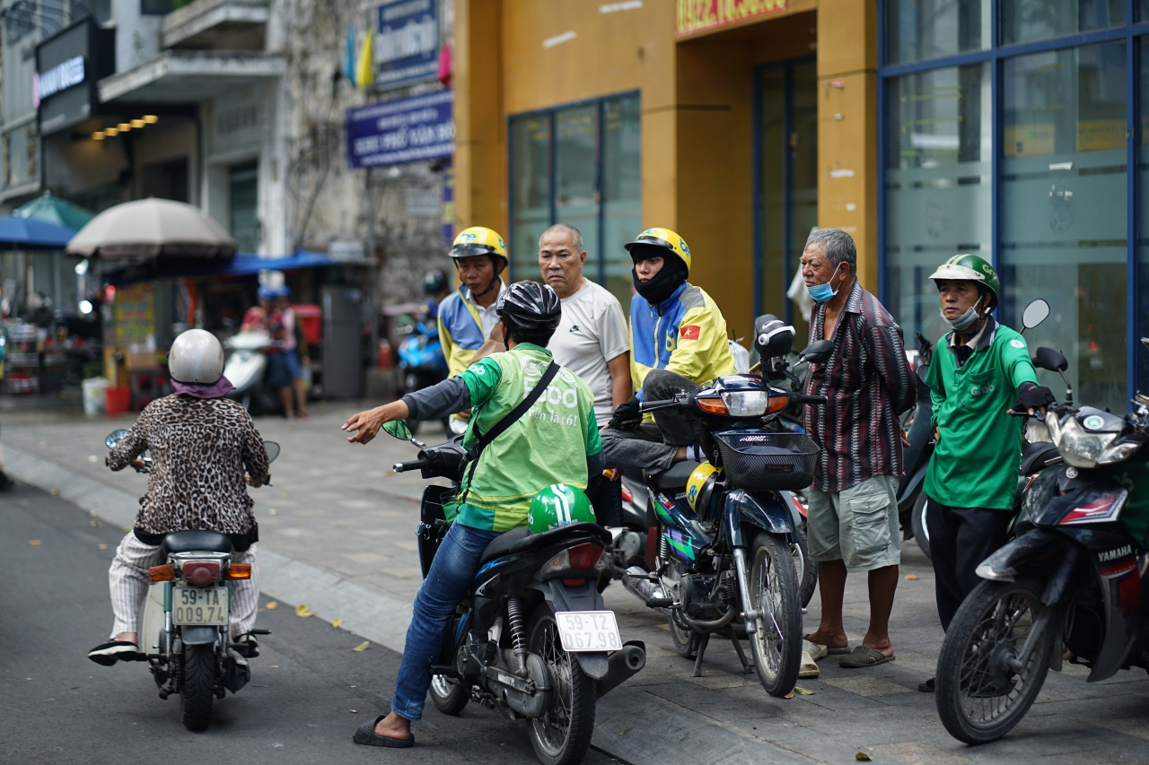 Hiện trường vụ cháy quán ăn ở TP.HCM khiến 4 người tử vong: Mặt tiền bị che kín, lối thoát hiểm gần như bị “khóa”- Ảnh 7.