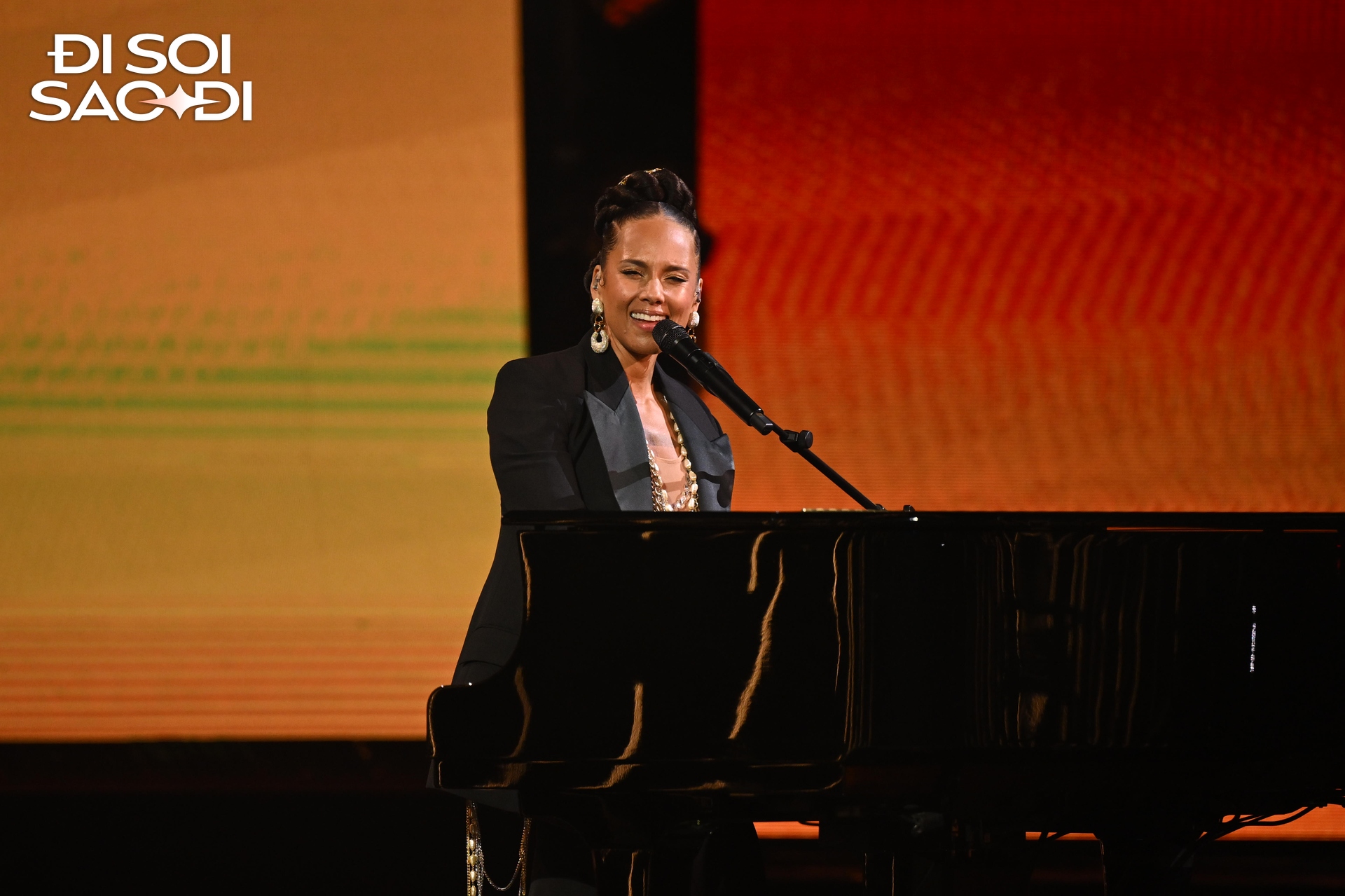 Phỏng vấn nóng siêu sao Alicia Keys: Việt Nam quá thú vị để trải nghiệm!- Ảnh 2.