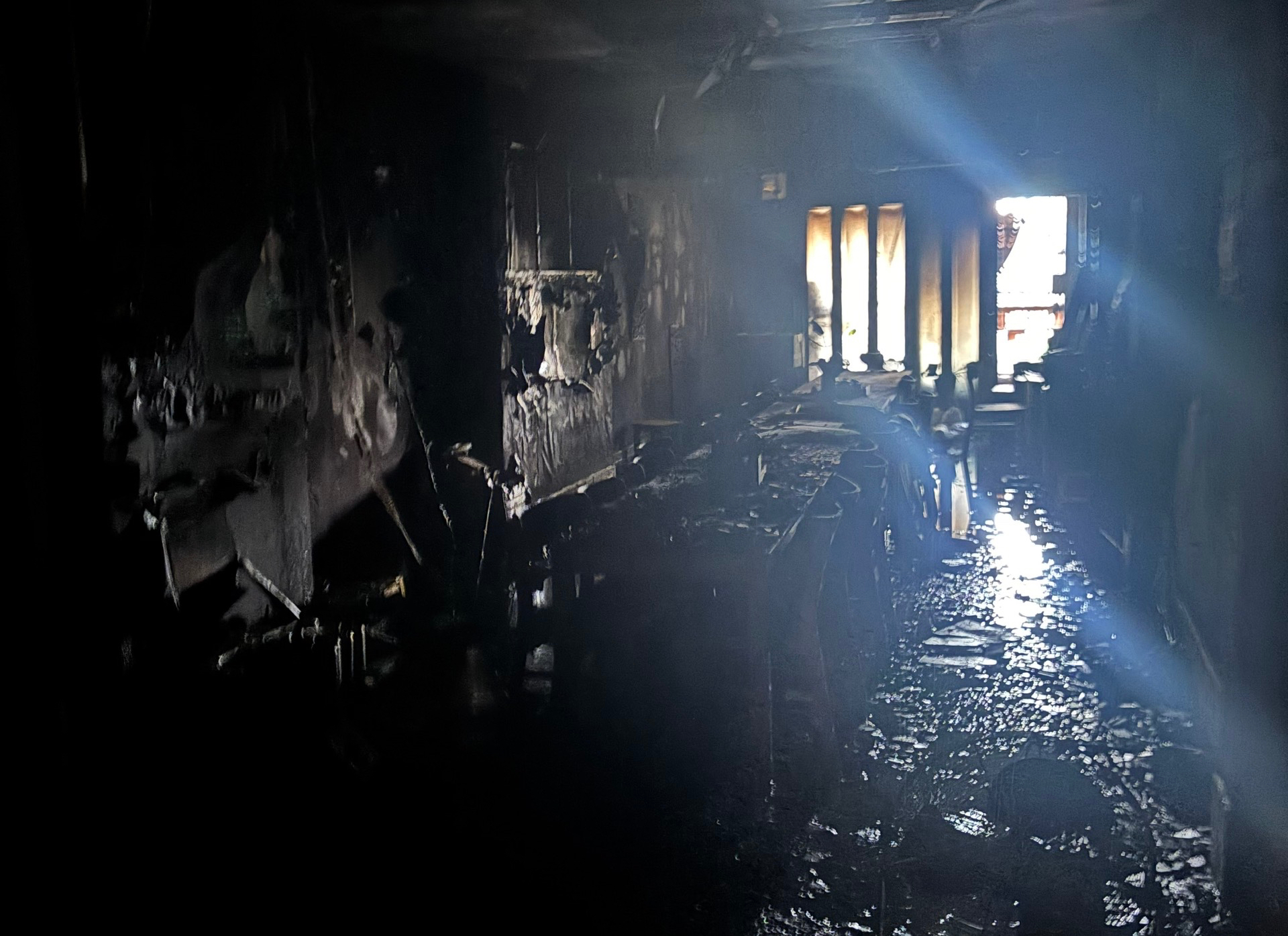 Vụ cháy quán ăn ở TPHCM: Chỉ có một lối thoát nạn duy nhất- Ảnh 1.