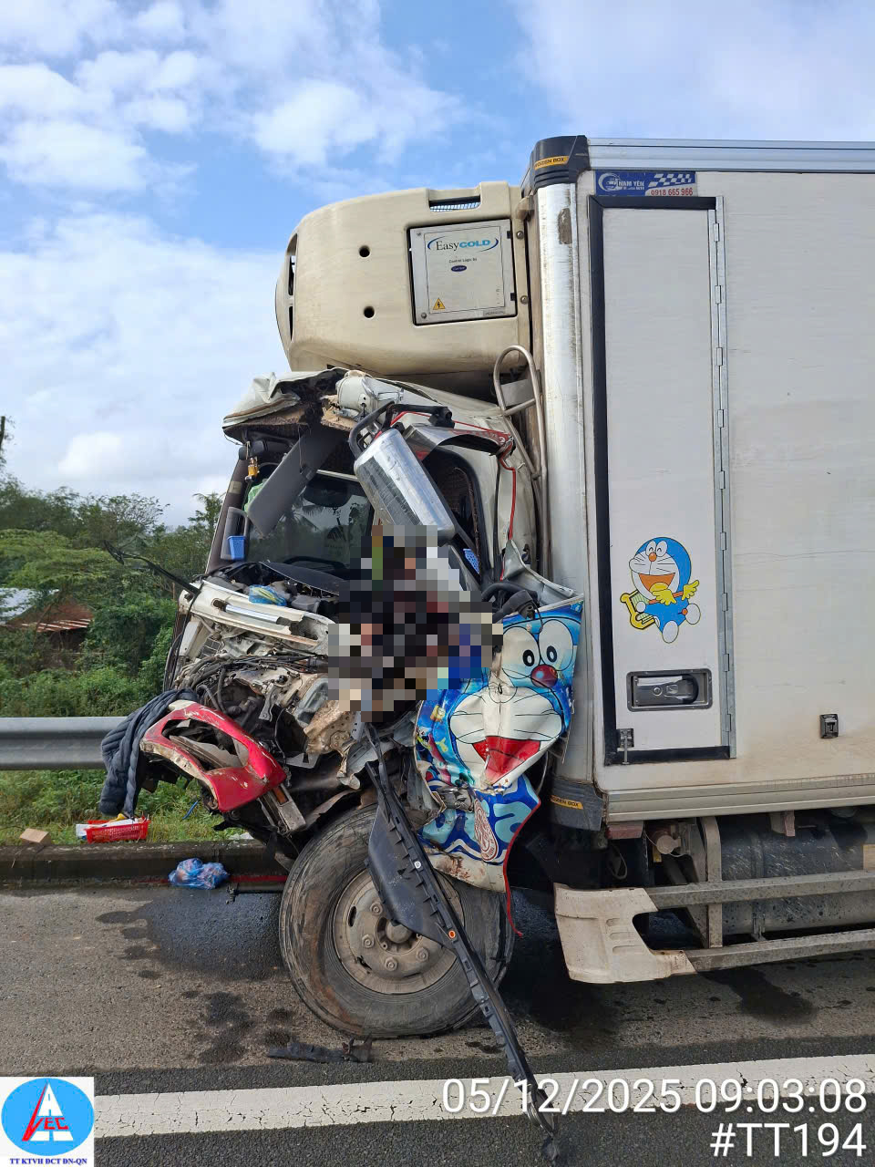 Hiện trường vụ tai nạn chết người trên đường cao tốc ở Đà Nẵng- Ảnh 1.