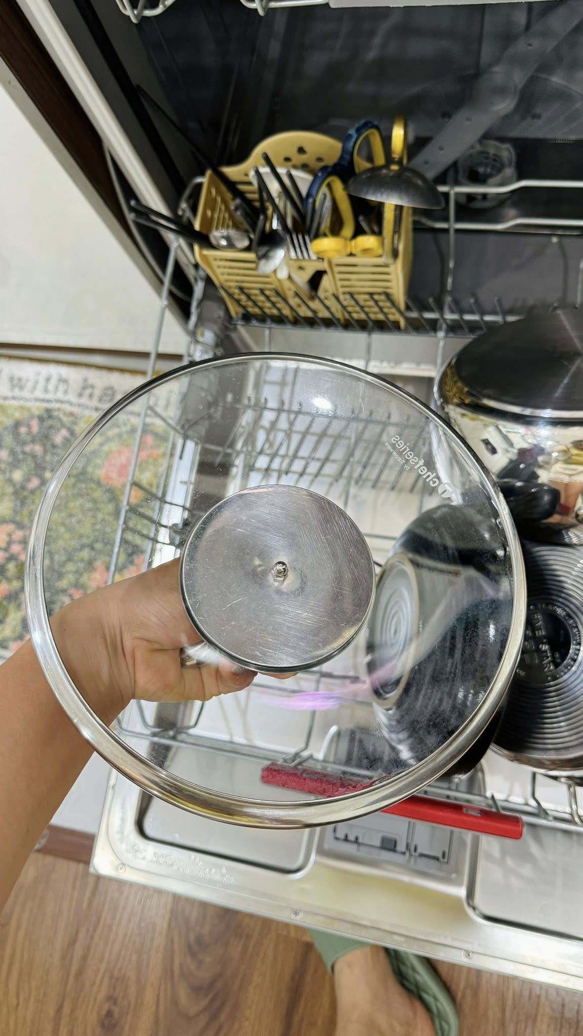 Mẹ Hà Nội khoe căn bếp bóng loáng, tủ lạnh sạch kin kít: Bí quyết đến từ một thói quen… ai cũng từng bỏ qua- Ảnh 20.