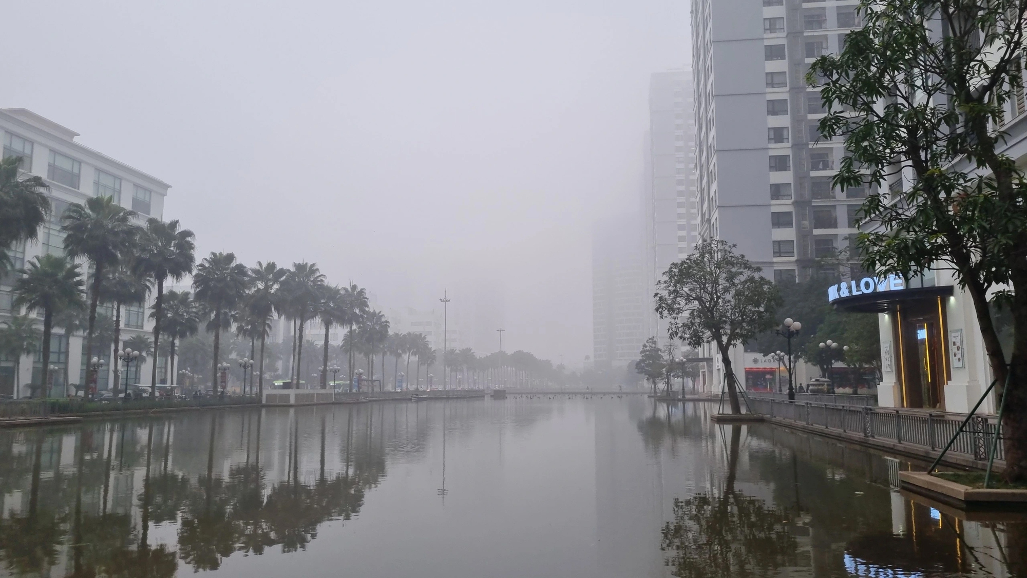 Hà Nội ô nhiễm không khí kéo dài, BS chỉ rõ ai đang bị bụi mịn tấn công nhiều nhất- Ảnh 1.