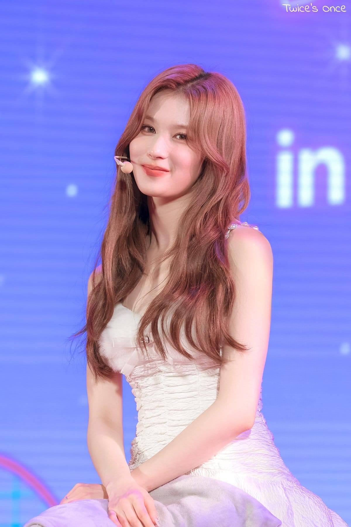 Không ai ngờ đến: Ca sĩ ế nhất Kbiz hẹn hò với mỹ nhân trong mộng của hàng triệu fanboy- Ảnh 5.