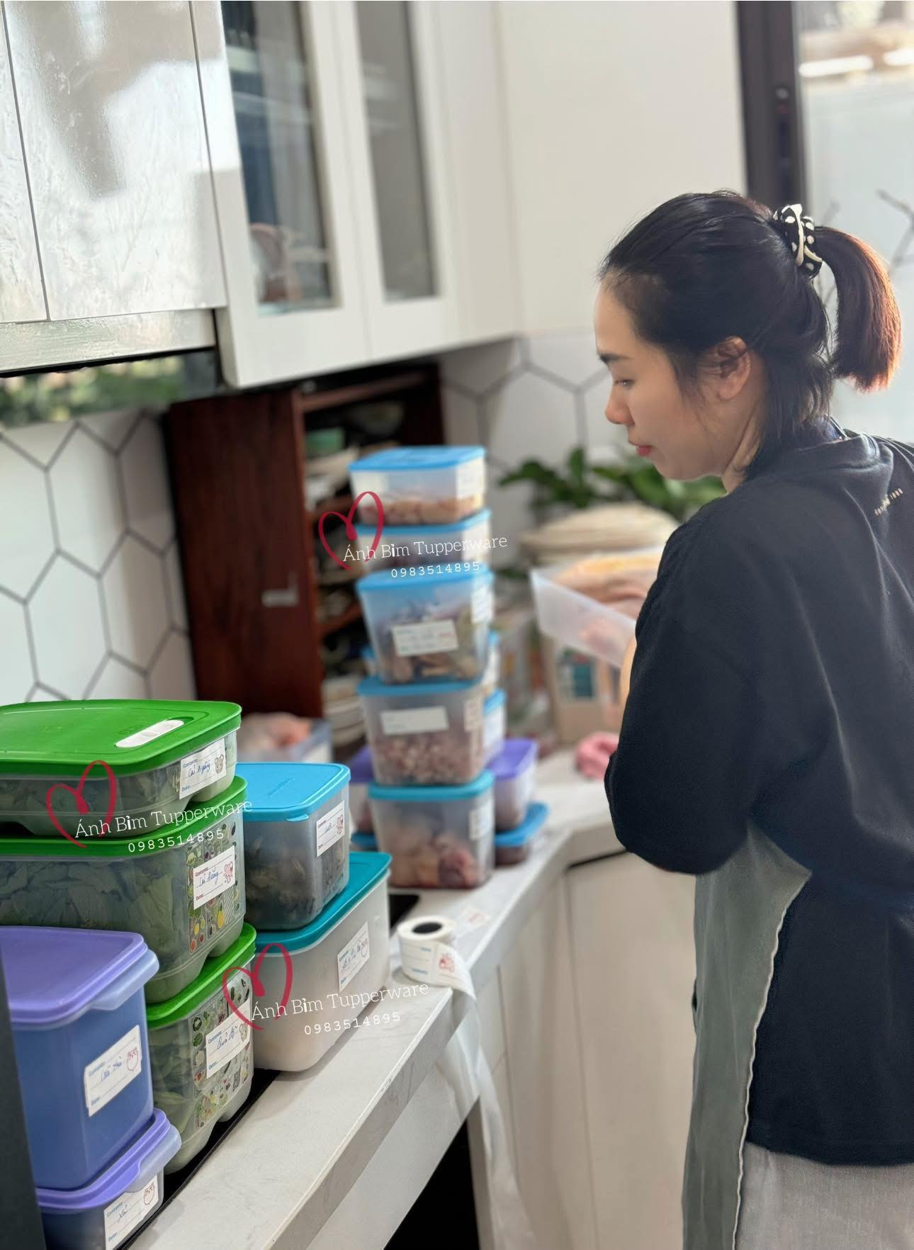 Mẹ Hà Nội khoe căn bếp bóng loáng, tủ lạnh sạch kin kít: Bí quyết đến từ một thói quen… ai cũng từng bỏ qua- Ảnh 1.