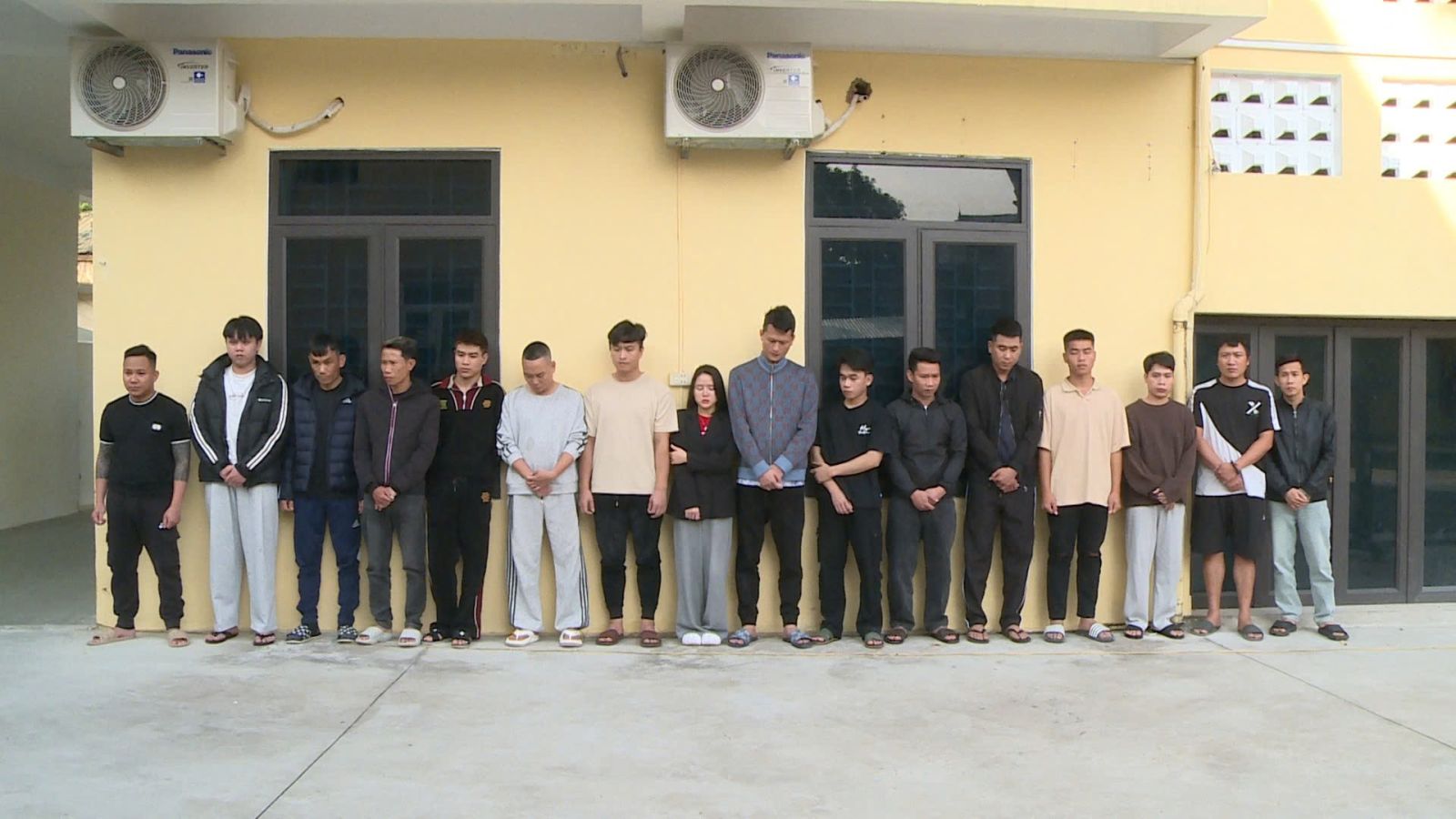 Thủ đoạn lừa đảo hàng nghìn tỷ của ông trùm Mai Văn Tới- Ảnh 2. Thủ đoạn lừa đảo hàng nghìn tỷ của ông trùm Mai Văn Tới- Ảnh 2.