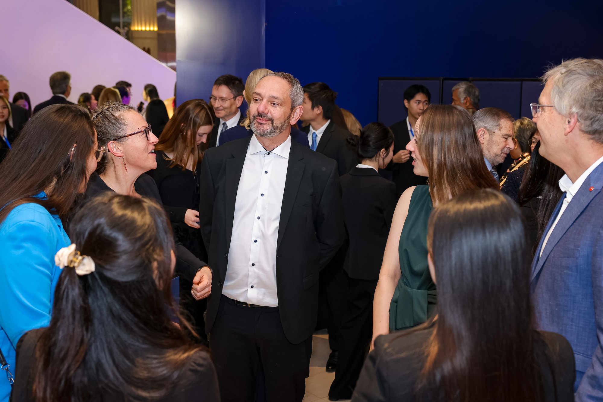 Lễ trao Giải thưởng Khoa học Công nghệ thường niên toàn cầu VinFuture 2025 bắt đầu- Ảnh 1.