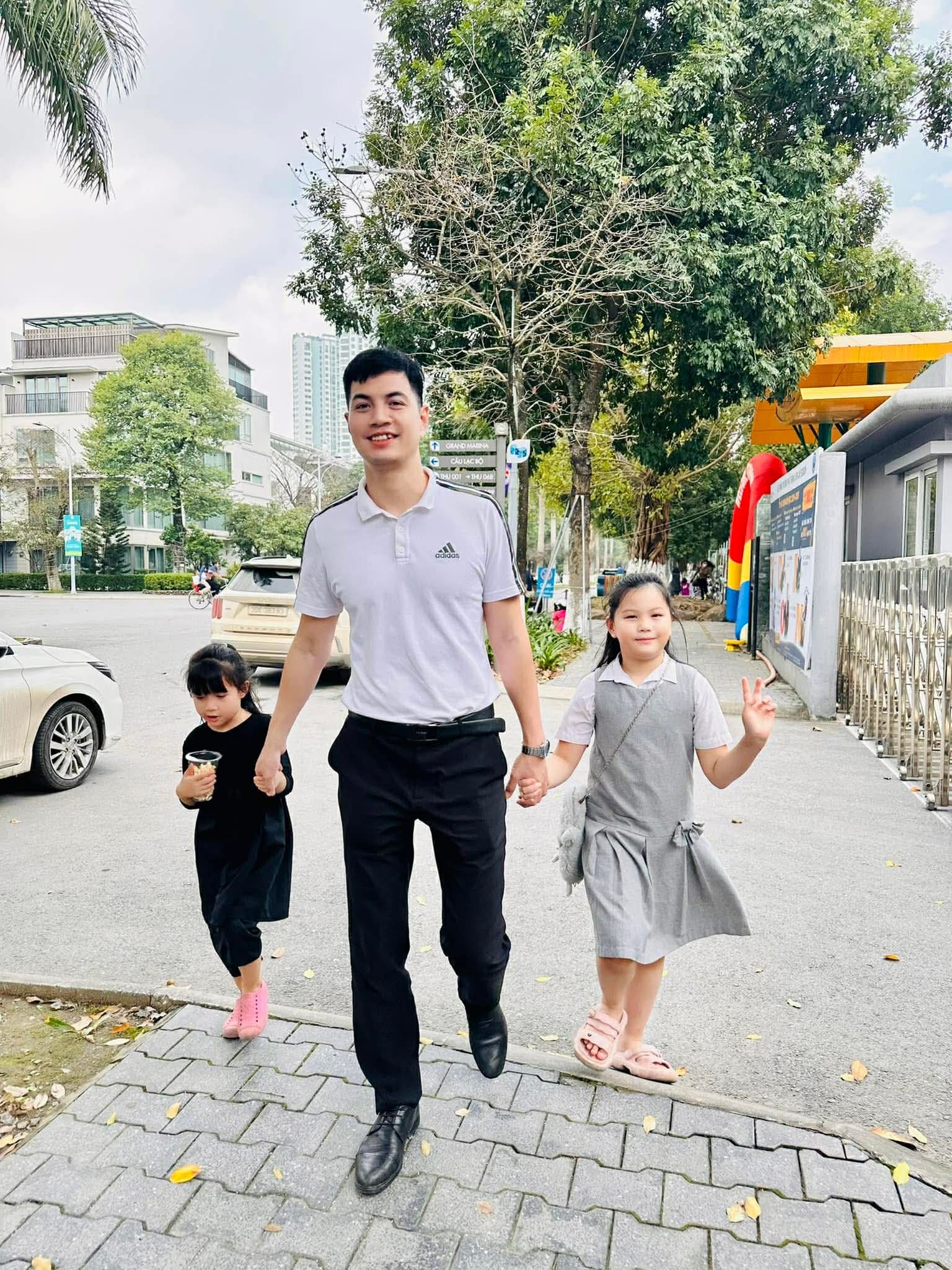 2 em bé hôm nào cũng háo hức, mong đợi đến giờ nghỉ trưa để khám phá bí mật "hôm nay mẹ cho ăn món gì"?- Ảnh 2.