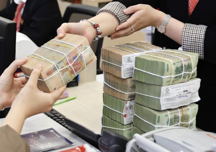 Một loạt ngân hàng bất ngờ dừng gói ưu đãi cho vay mua nhà với người trẻ- Ảnh 1.