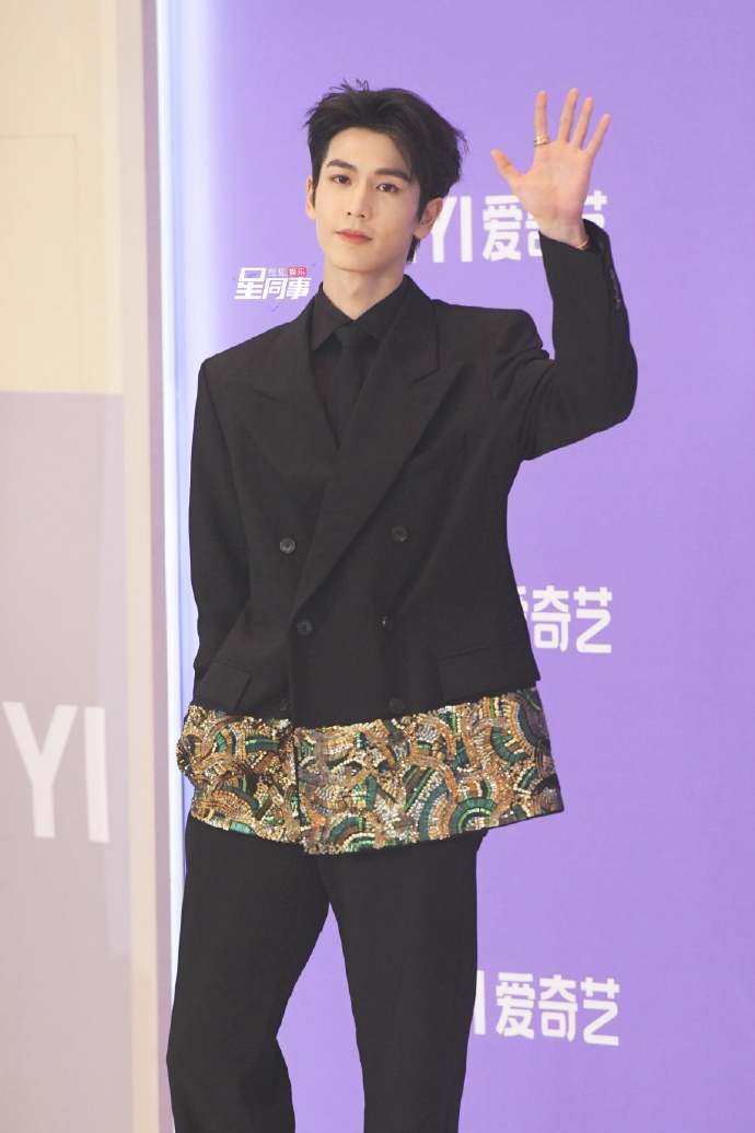 Thảm đỏ hot nhất Cbiz: Thảm đỏ hot nhất Cbiz: