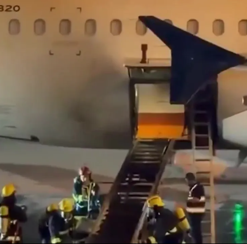 Cháy đường băng sân bay ở Brazil, gần 200 hành khách phải sơ tán- Ảnh 4. Cháy đường băng sân bay ở Brazil, gần 200 hành khách phải sơ tán- Ảnh 4.