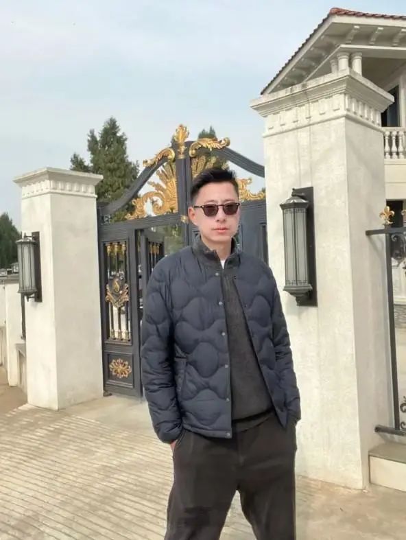 Chi 700 triệu xây nhà cho bố mẹ, người con trai lại hối hận vì 1 điều- Ảnh 1.