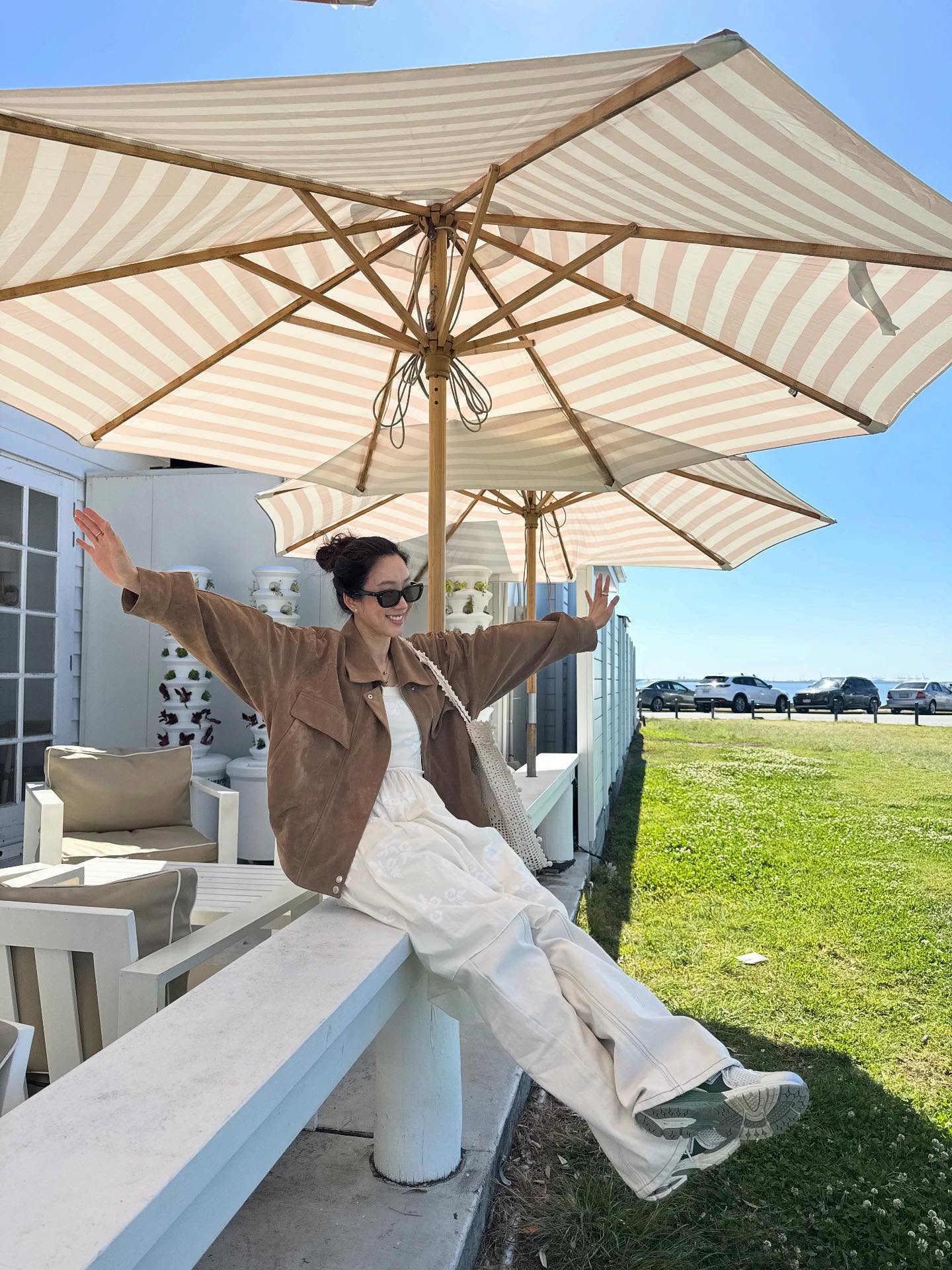 Ngắm mà mê style tối giản, chất đến từng bộ của nữ diễn viên 44 tuổi- Ảnh 5.