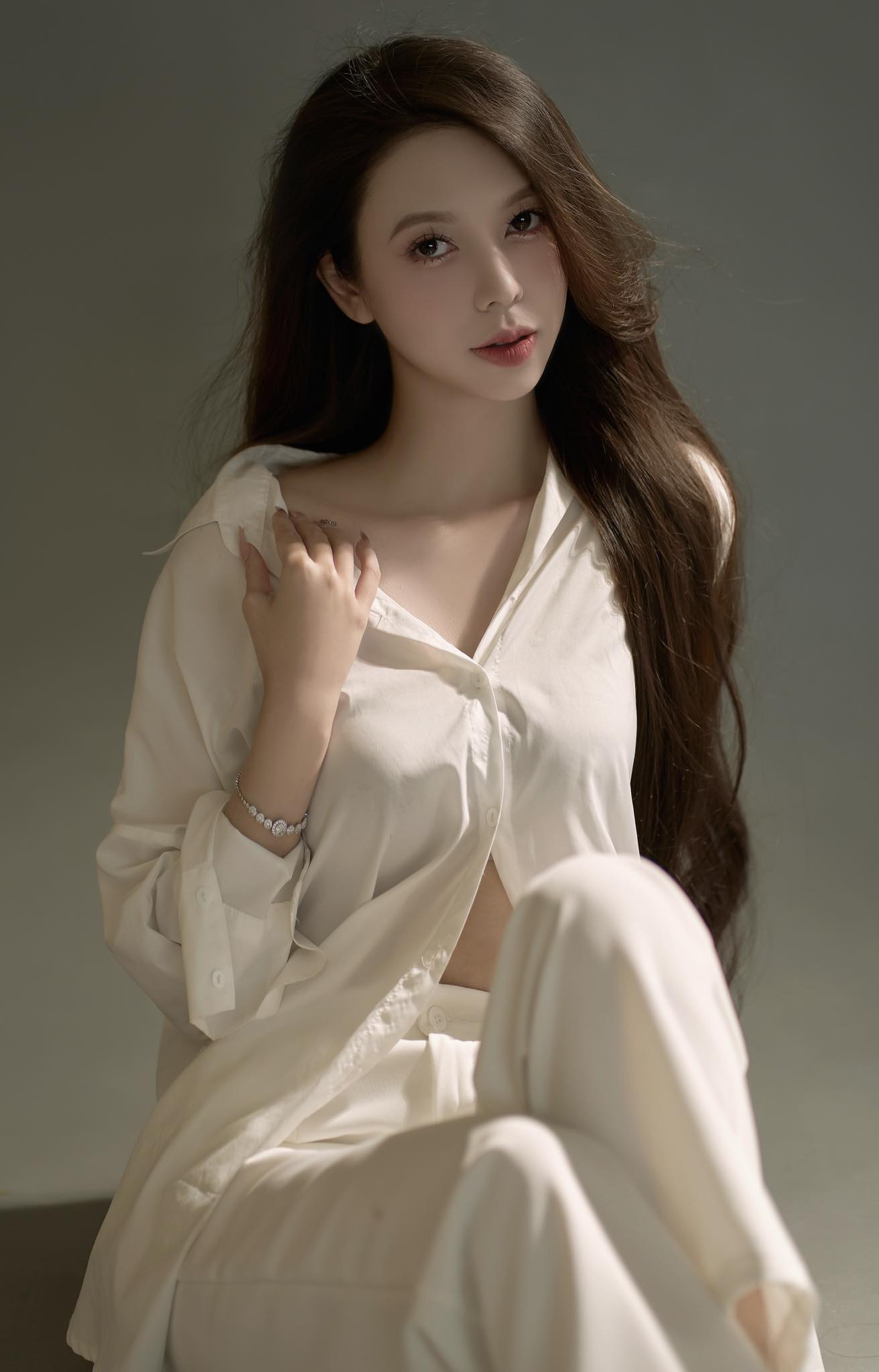 Clip Huỳnh Anh nắm tay một cô gái leo thẳng lên "hot search": Dân mạng đồng loạt nói ra 1 từ- Ảnh 10.