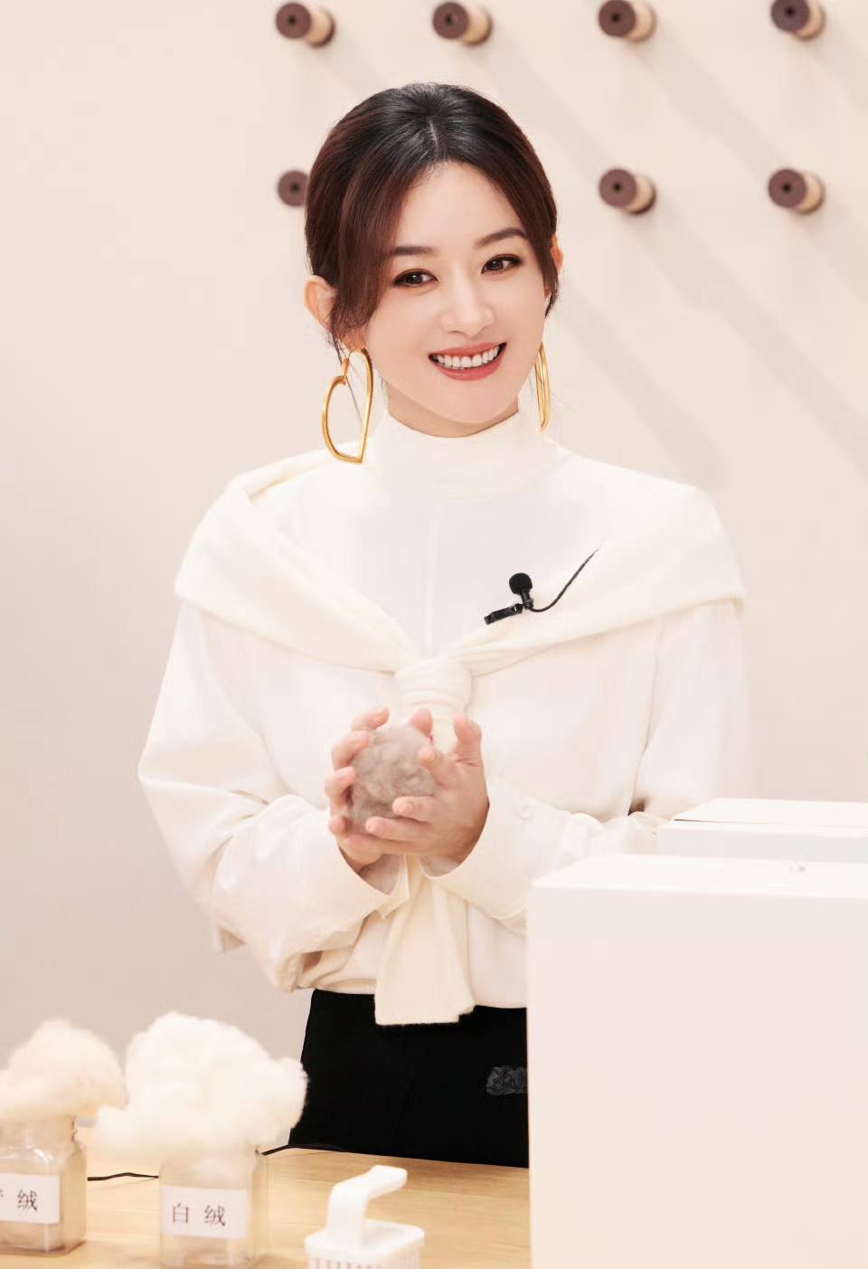 Mỹ nhân hạng A thất bại ê chề nhất 2025: Đóng phim nào flop phim đó, văng tục trên MXH gây phẫn nộ- Ảnh 4. Mỹ nhân hạng A thất bại ê chề nhất 2025: Đóng phim nào flop phim đó, văng tục trên MXH gây phẫn nộ- Ảnh 4.