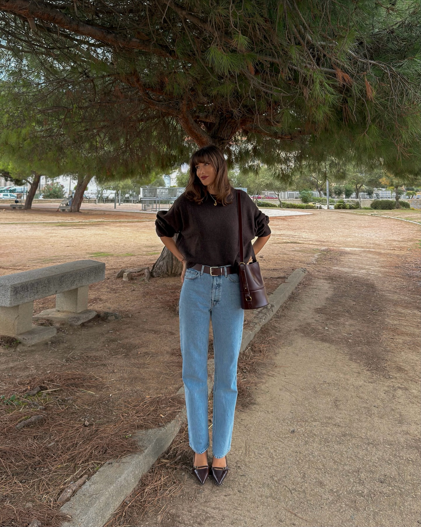 5 mẫu giày được phụ nữ Pháp mix cùng quần jeans: Sành điệu và sang tới độ hoàn hảo- Ảnh 14. 5 mẫu giày được phụ nữ Pháp mix cùng quần jeans: Sành điệu và sang tới độ hoàn hảo- Ảnh 14.