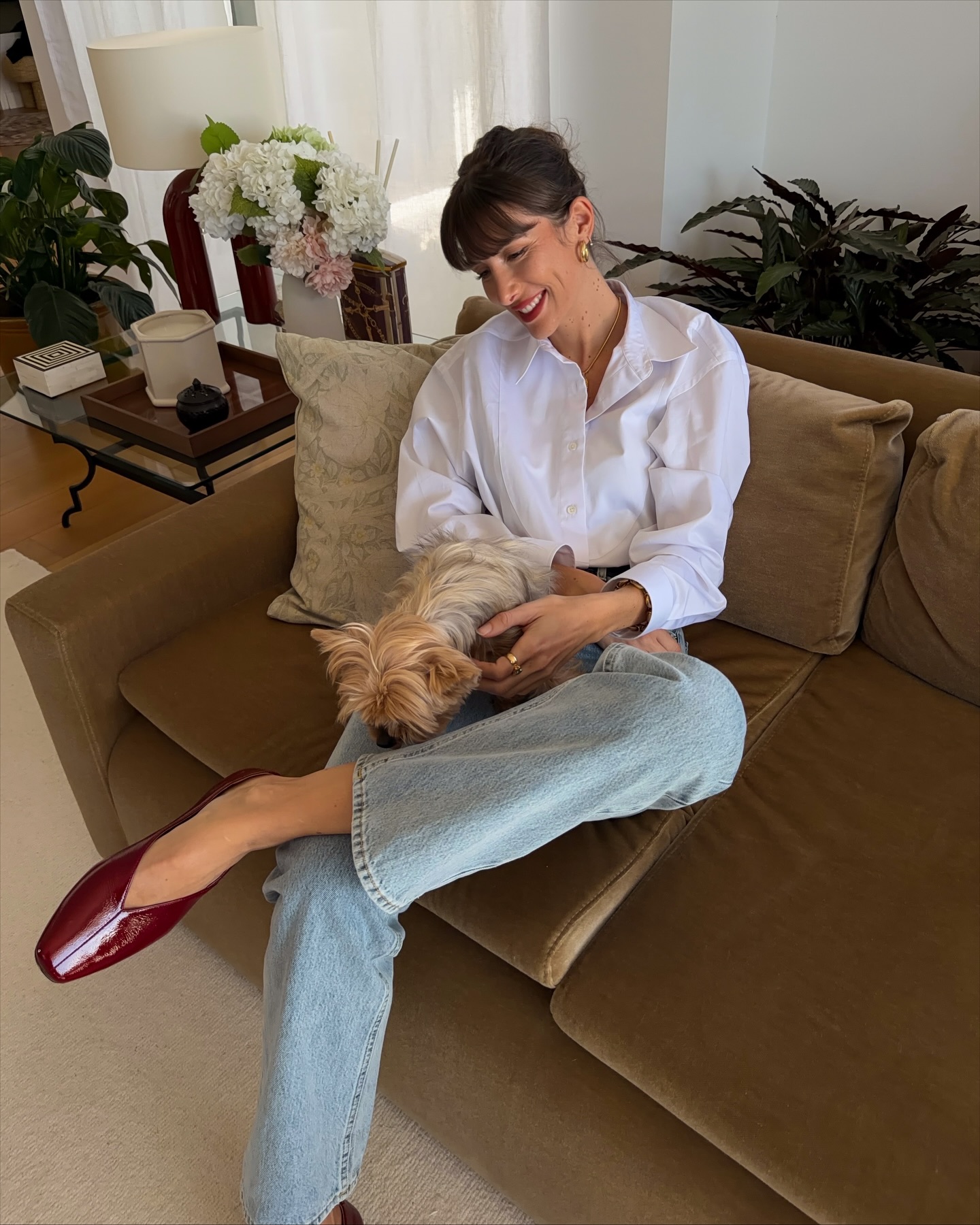 5 mẫu giày được phụ nữ Pháp mix cùng quần jeans: Sành điệu và sang tới độ hoàn hảo- Ảnh 6. 5 mẫu giày được phụ nữ Pháp mix cùng quần jeans: Sành điệu và sang tới độ hoàn hảo- Ảnh 6.