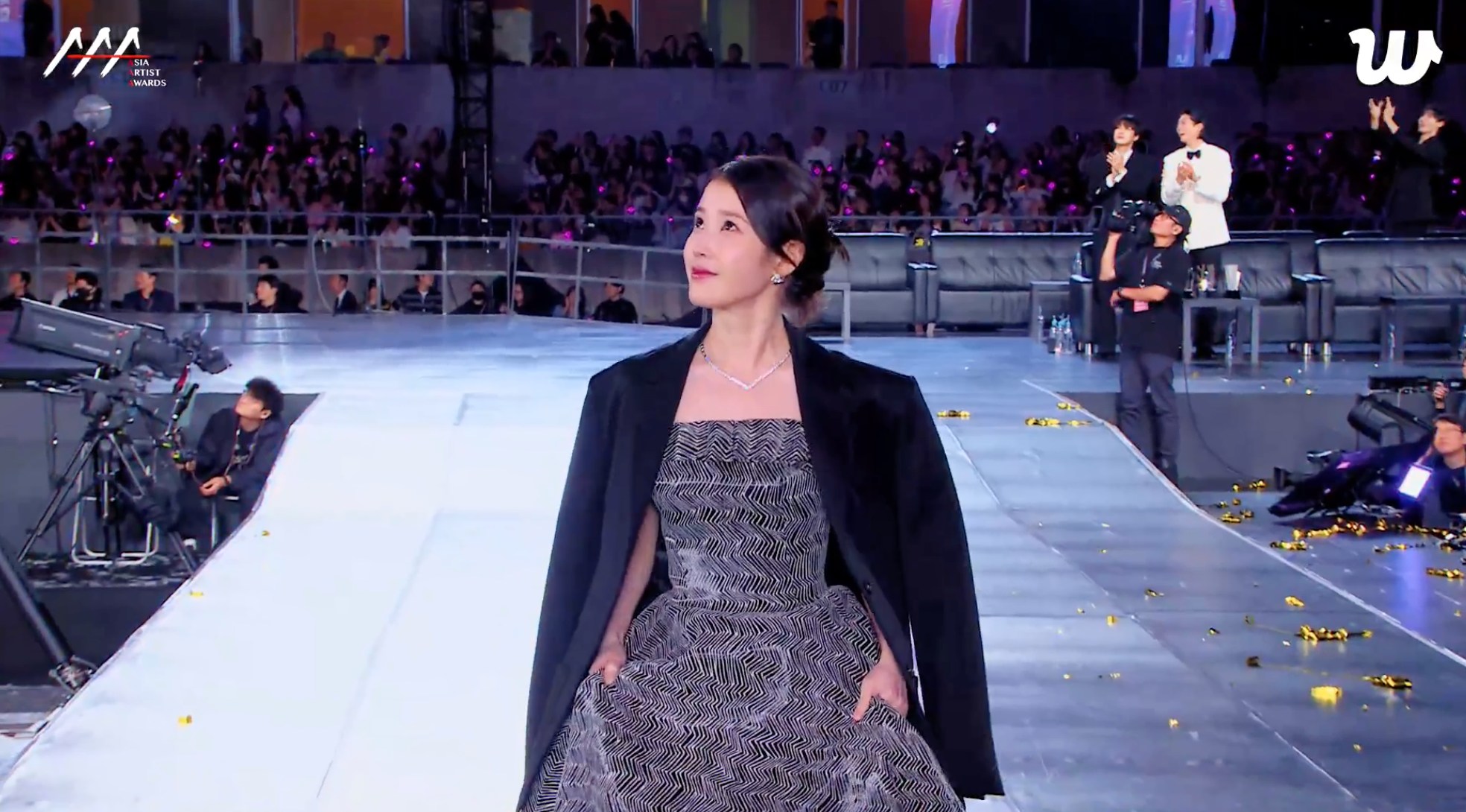 AAA 2025: Ai đi thì được chia giải, cả loạt sao hạng S "ra chuồng gà" vì không thèm đoái hoài- Ảnh 2. AAA 2025: Ai đi thì được chia giải, cả loạt sao hạng S "ra chuồng gà" vì không thèm đoái hoài- Ảnh 2.