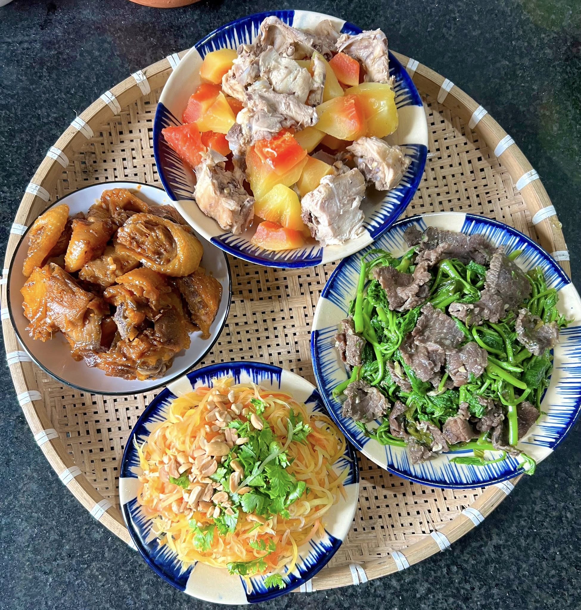 Thực đơn cơm cữ "10 điểm không có nhưng" của mẹ 3 con khiến ai nhìn cũng muốn đẻ thêm vài bé!- Ảnh 6.