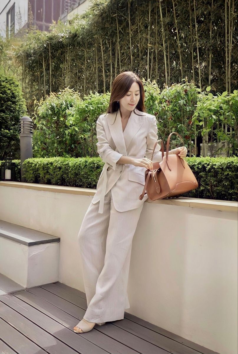 Bước sang tuổi 40: 4 khoản tiền bắt buộc phải có nếu không muốn "khủng hoảng tuổi trung niên"- Ảnh 2.