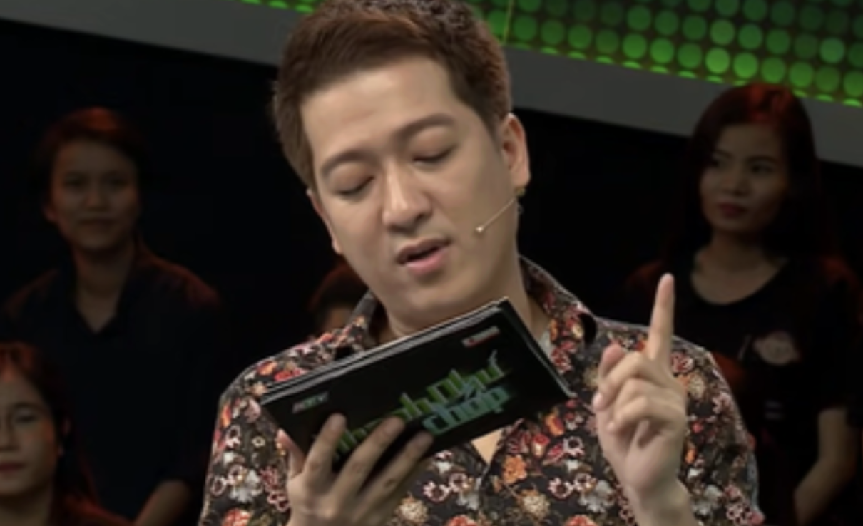 Câu đố tiếng Việt: "Để nguyên nằm trên trời, bỏ đầu nằm trong miệng", đây là chữ gì?- Ảnh 1. Câu đố tiếng Việt: "Để nguyên nằm trên trời, bỏ đầu nằm trong miệng", đây là chữ gì?- Ảnh 1.