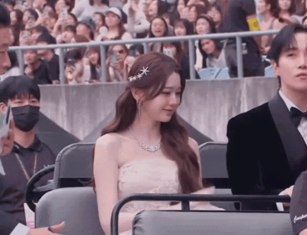 “Công chúa giá đáo” quét sạch thảm đỏ vì quá đẹp, bao nhiêu mỹ từ cũng không tả hết nhan sắc này- Ảnh 1. “Công chúa giá đáo” quét sạch thảm đỏ vì quá đẹp, bao nhiêu mỹ từ cũng không tả hết nhan sắc này- Ảnh 1.