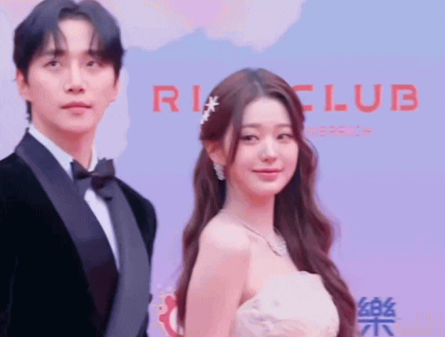 “Công chúa giá đáo” quét sạch thảm đỏ vì quá đẹp, bao nhiêu mỹ từ cũng không tả hết nhan sắc này- Ảnh 3. “Công chúa giá đáo” quét sạch thảm đỏ vì quá đẹp, bao nhiêu mỹ từ cũng không tả hết nhan sắc này- Ảnh 3.