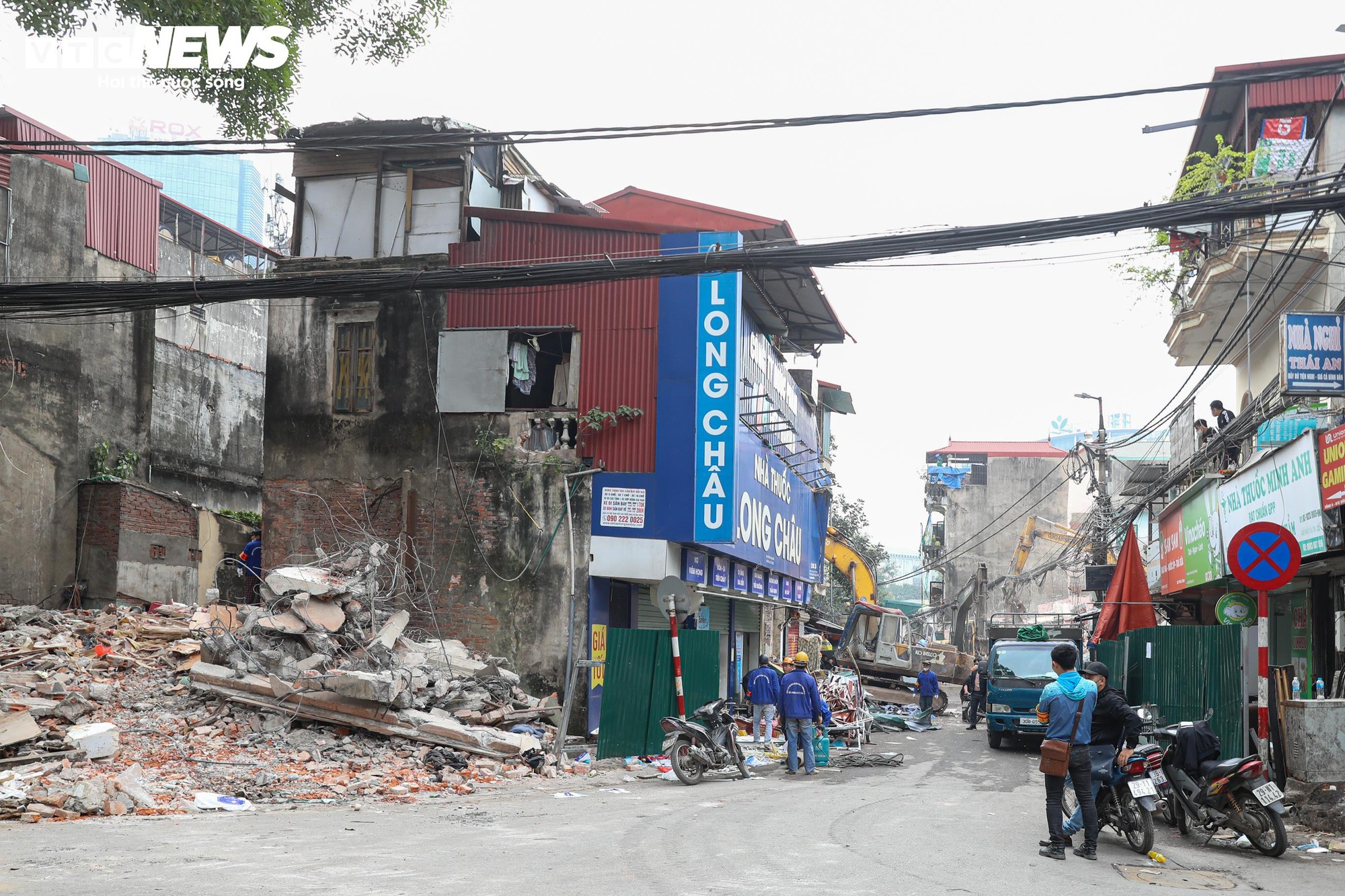 Hà Nội phá dỡ loạt công trình để làm tuyến đường ‘đắt nhất hành tinh’- Ảnh 10.